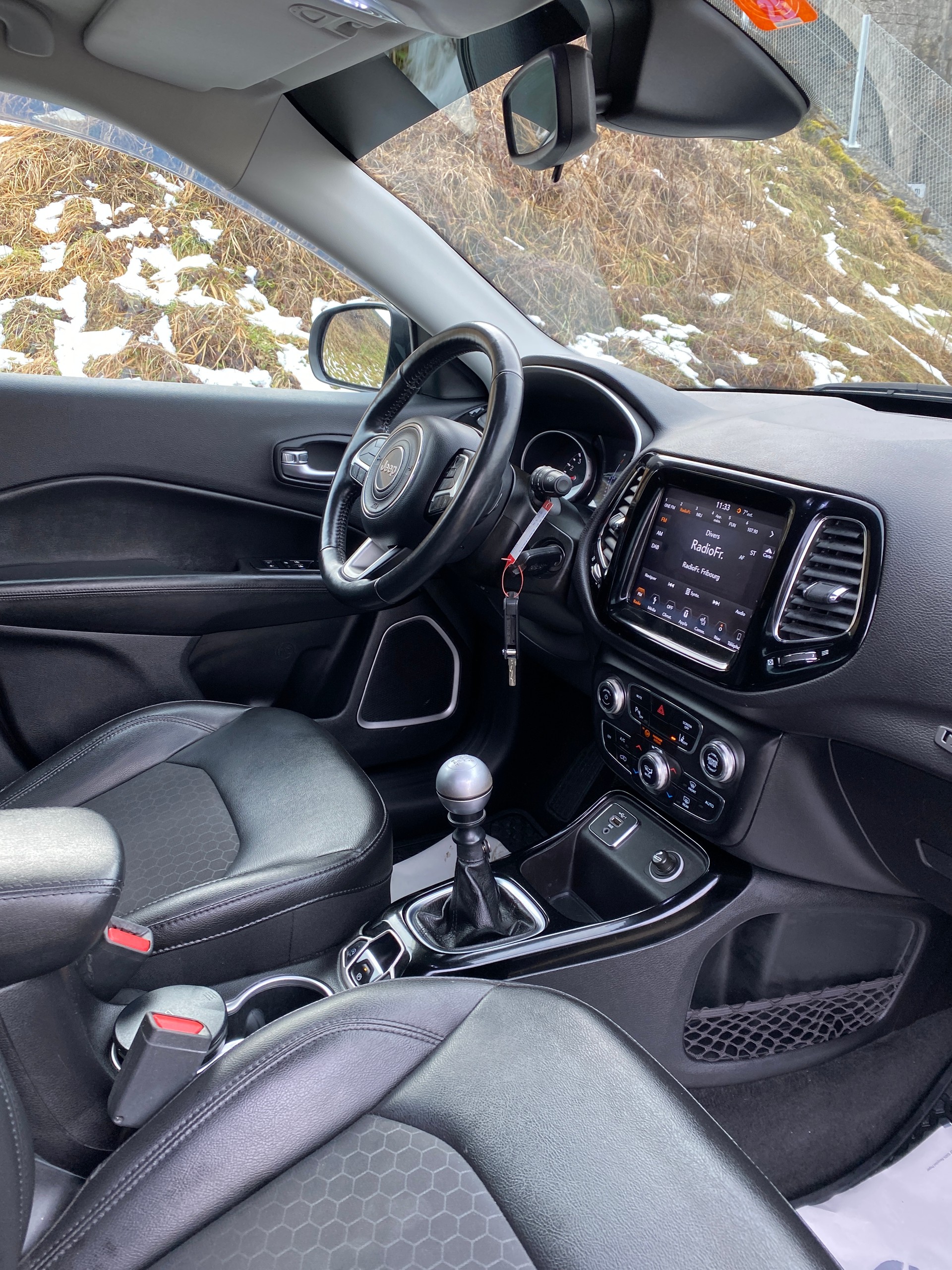 JEEP Compass 1.4 Turbo Night Eagle-image-9
