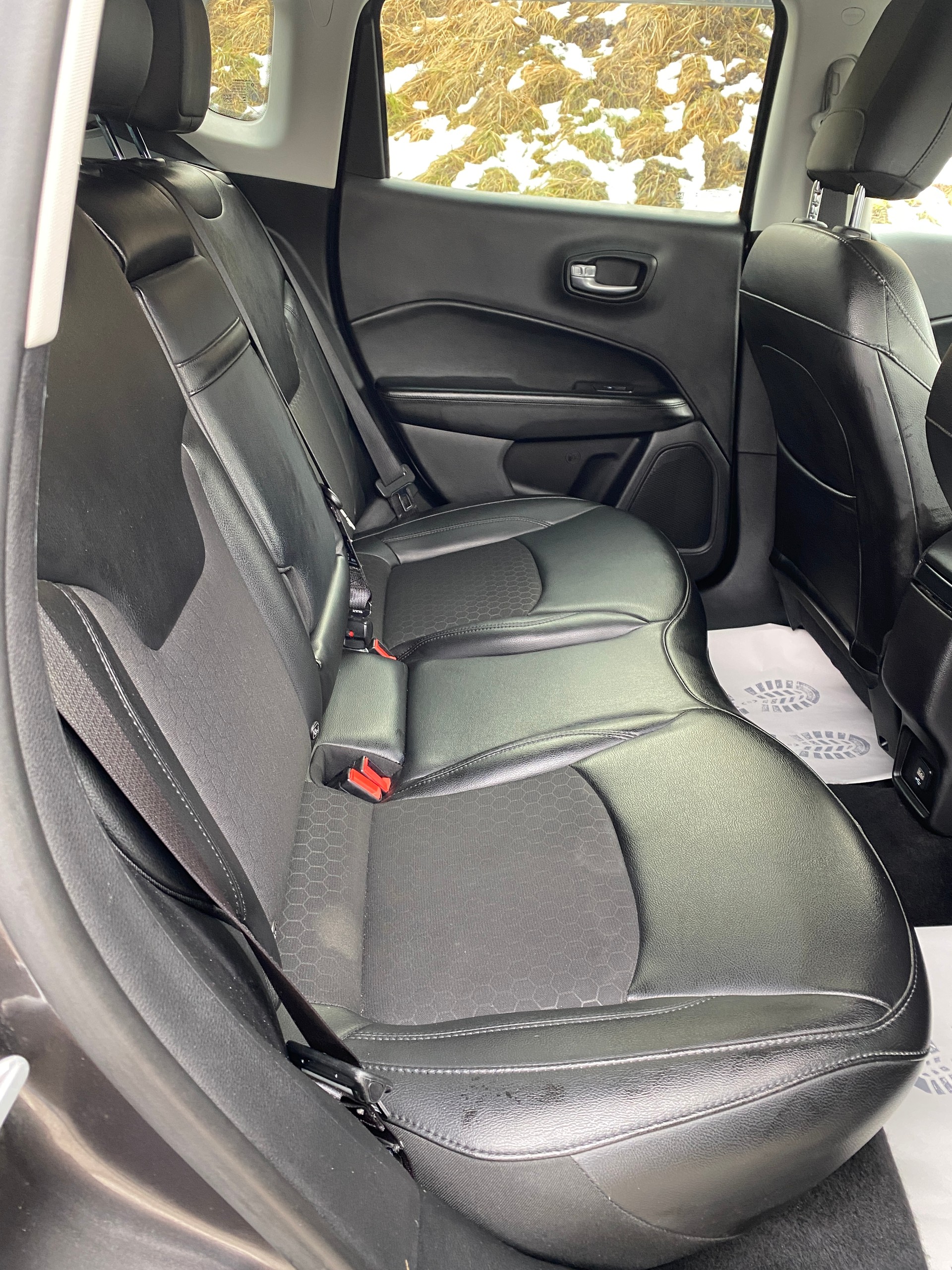 JEEP Compass 1.4 Turbo Night Eagle-image-4
