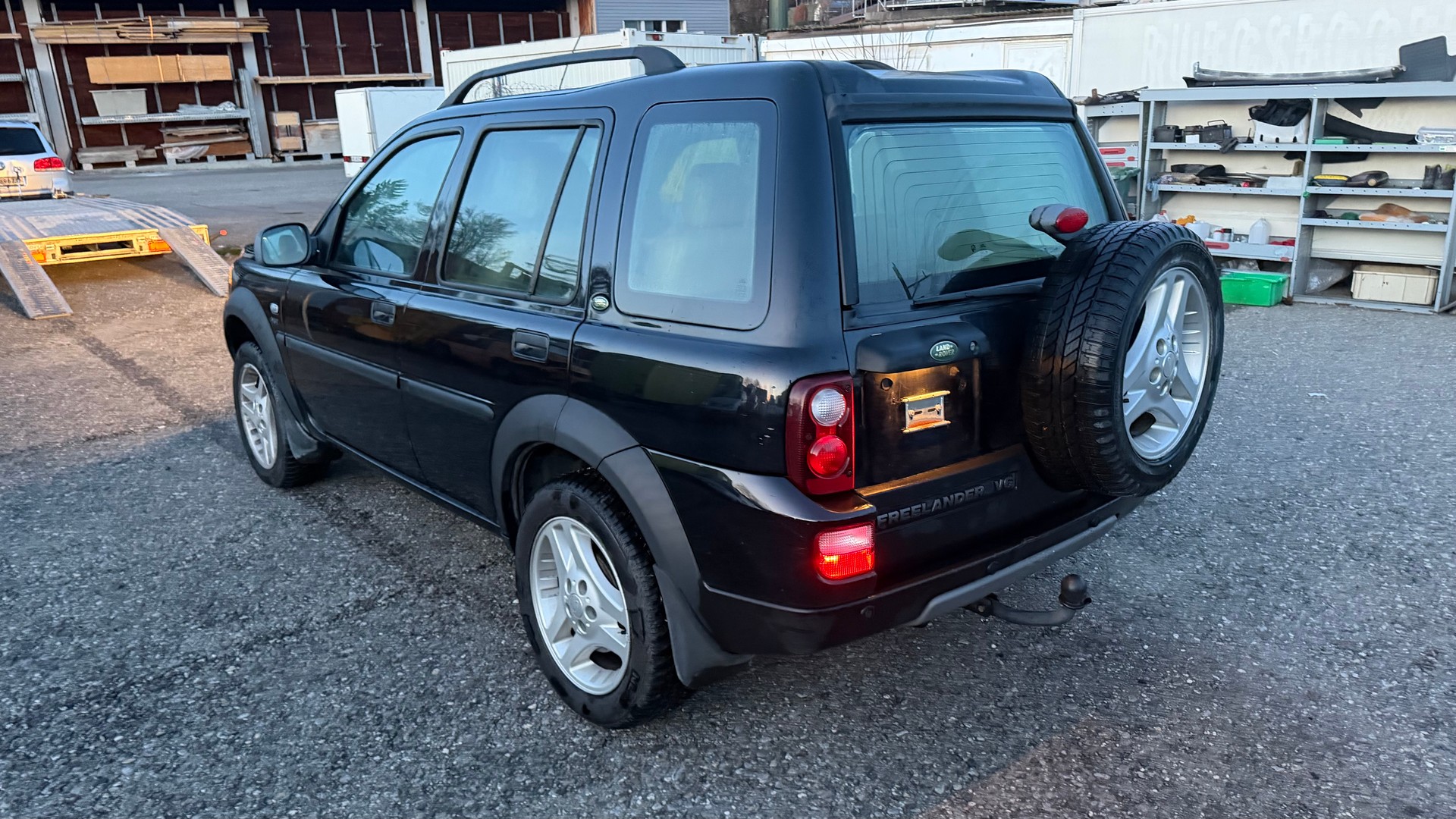 LAND ROVER Freelander 2.5 V6 HSE Wagon-image-5