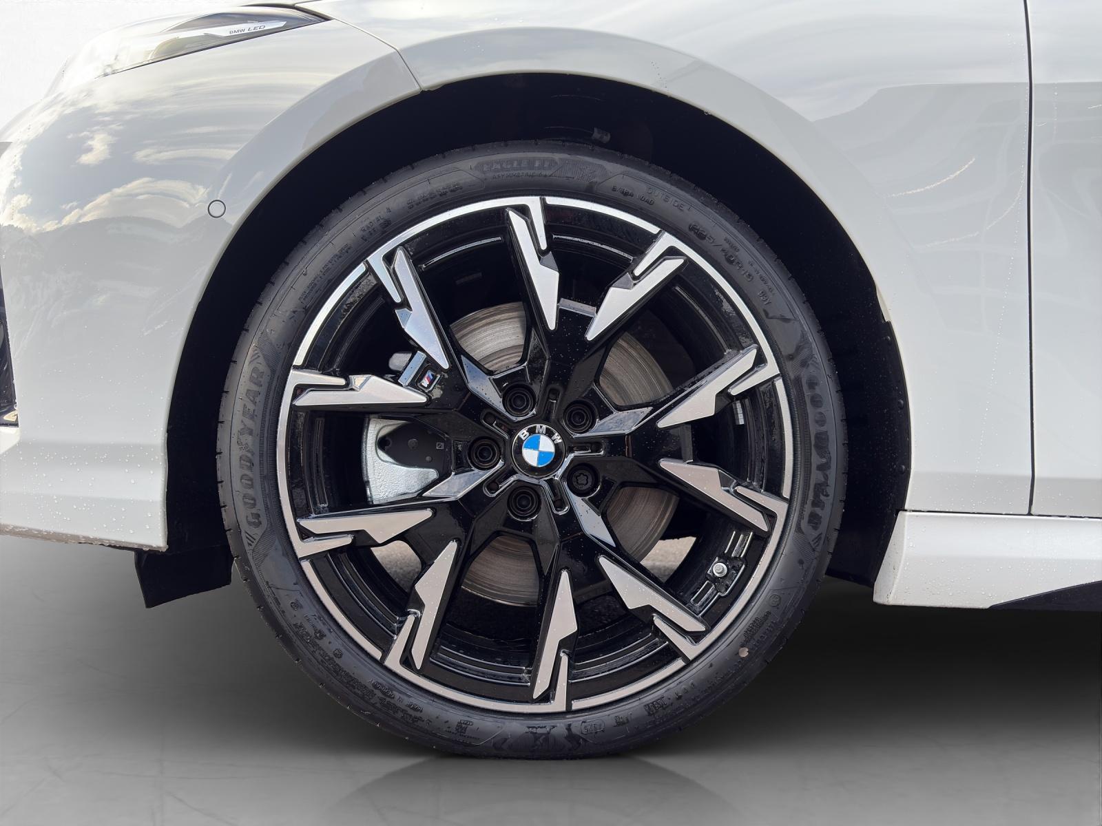 BMW 123 xDrive-image-8