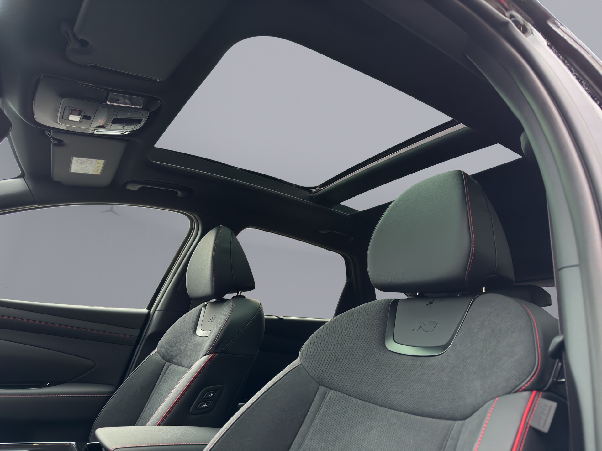 HYUNDAI Tucson 1.6 T-GDi PHEV N-Line LUX.pack 4WD-image-16