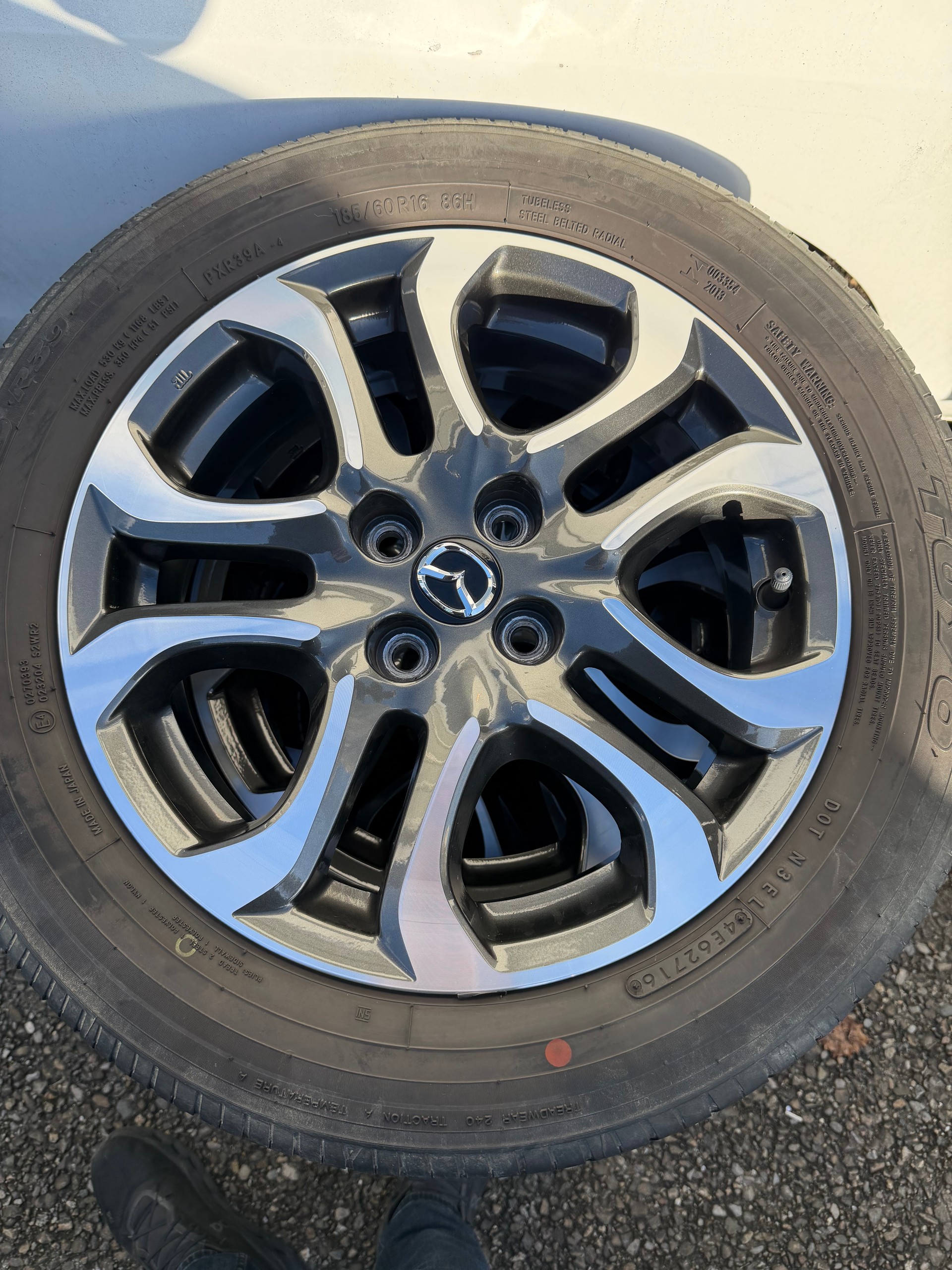 MAZDA 2 1.5i 16V Skyactiv-G Revolution-image-25