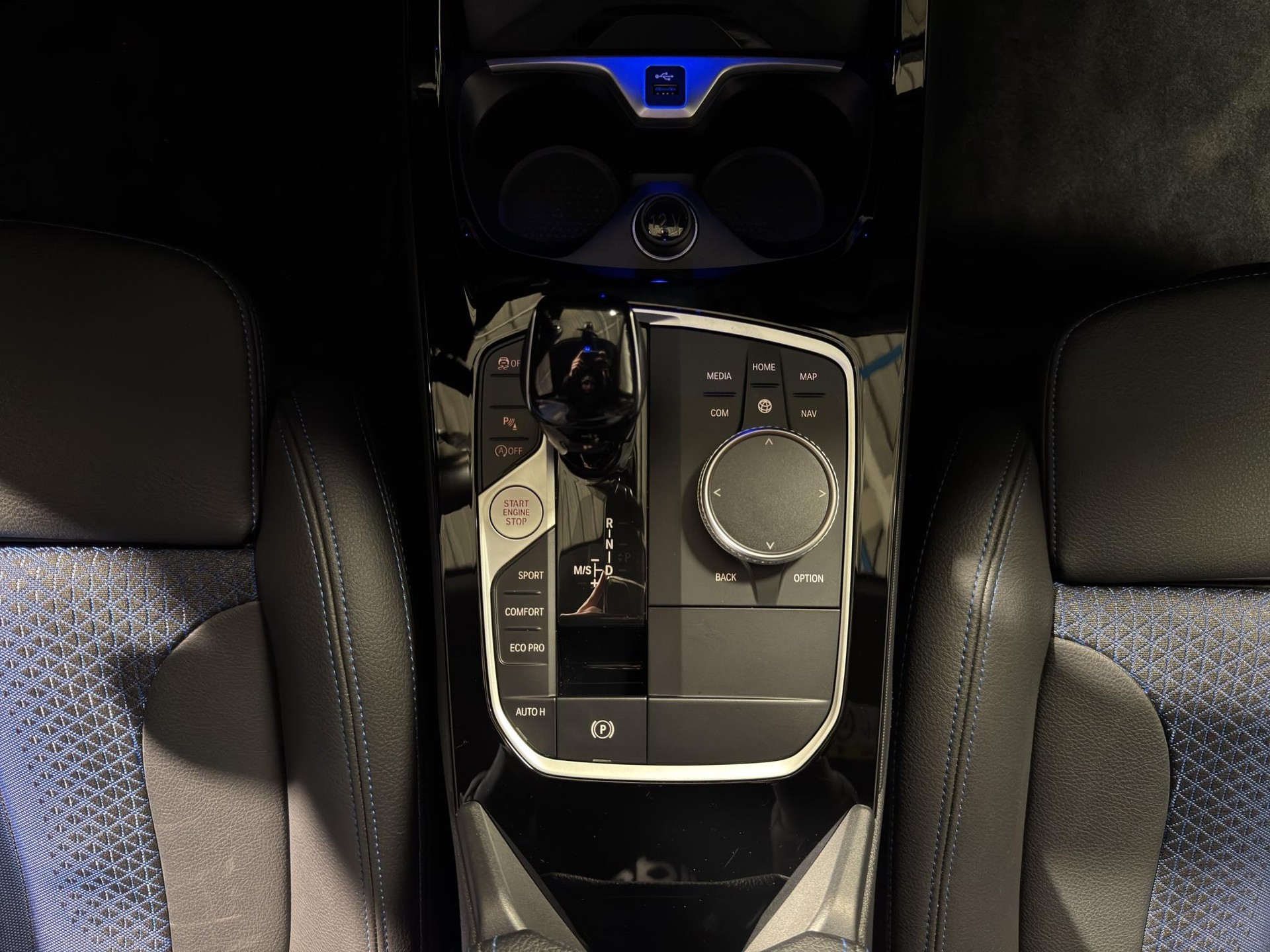 BMW 220i xDrive Gran Coupé M Sport-image-9