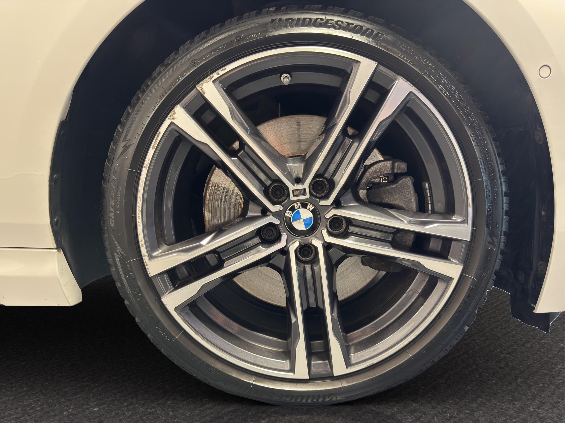 BMW 220i xDrive Gran Coupé M Sport-image-14