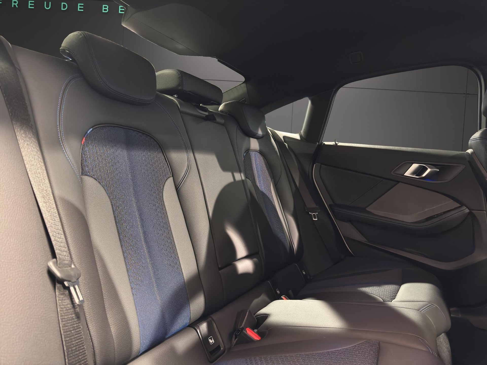 BMW 220i xDrive Gran Coupé M Sport-image-16
