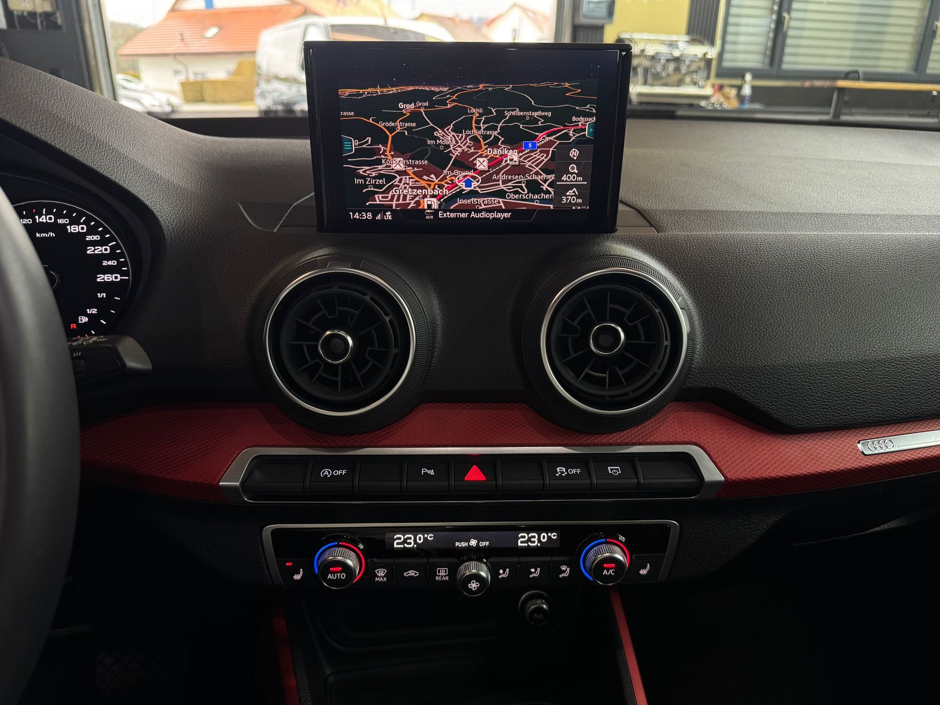 AUDI Q2 35 TFSI Sport S-tronic-image-15