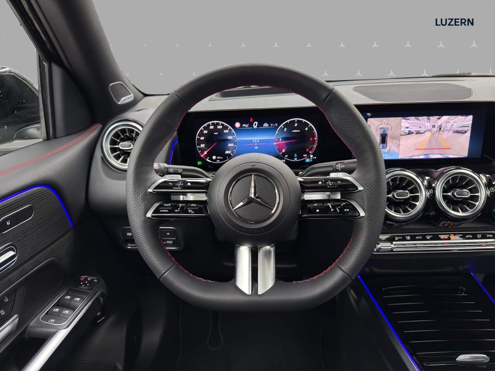MERCEDES-BENZ GLB 220 d 4Matic 8G-Tronic-image-9