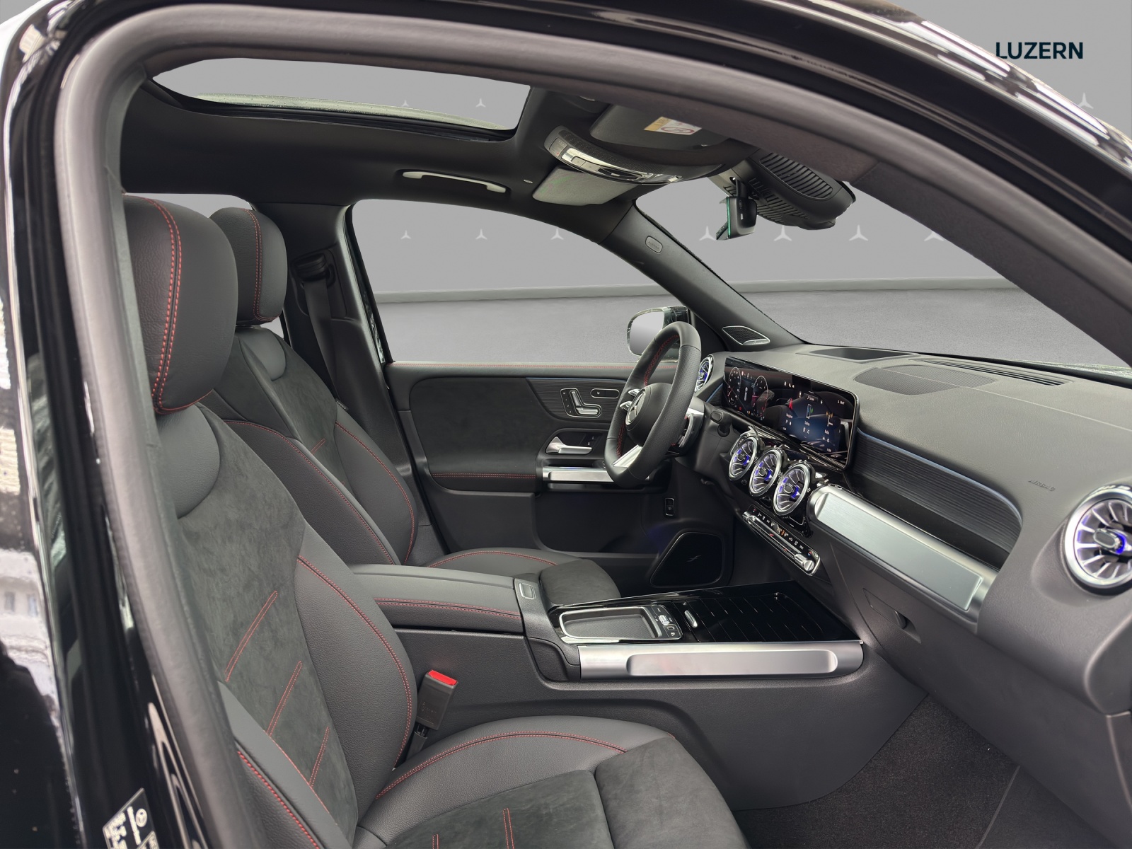 MERCEDES-BENZ GLB 220 d 4Matic 8G-Tronic-image-14