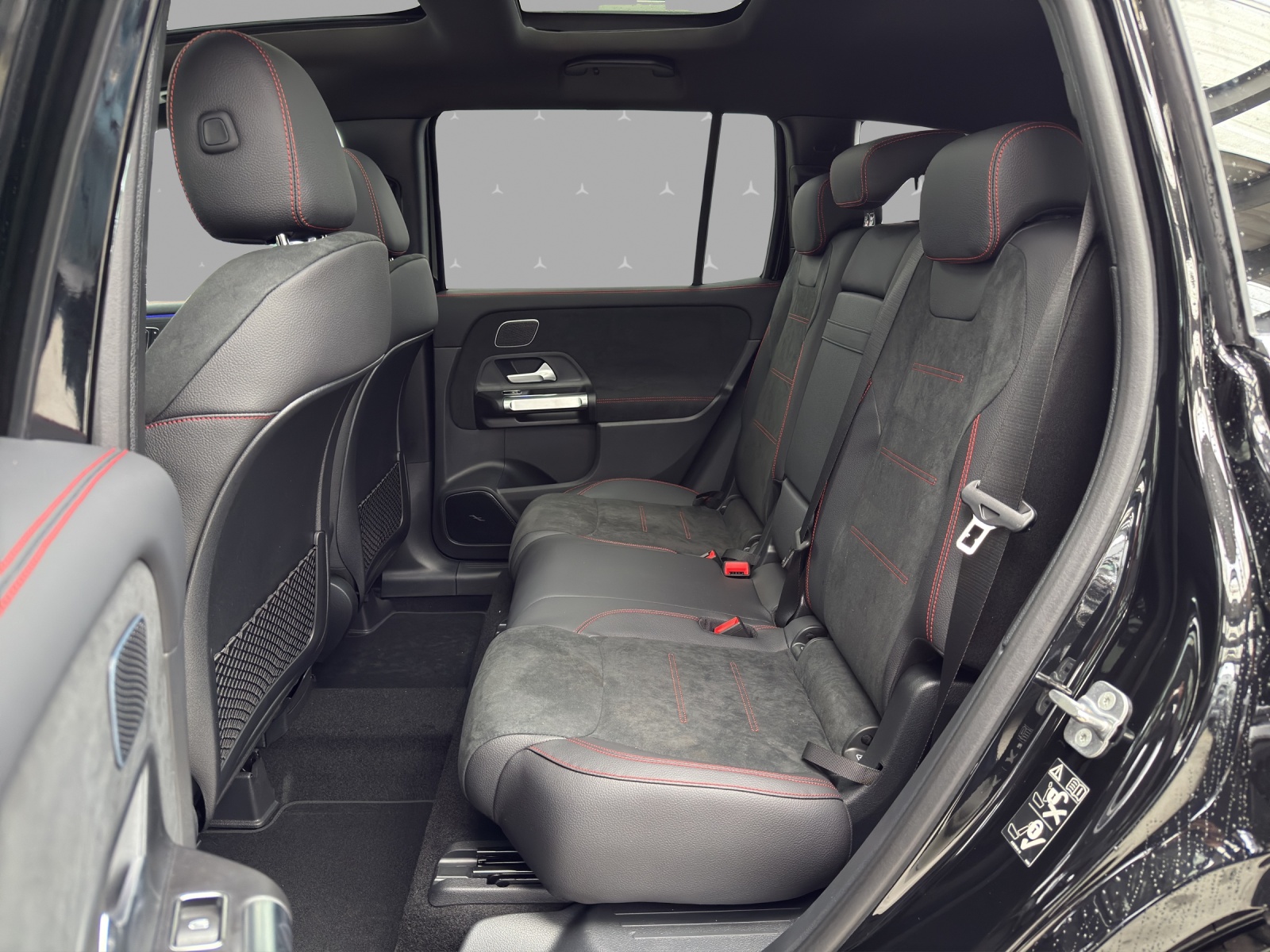MERCEDES-BENZ GLB 220 d 4Matic 8G-Tronic-image-13