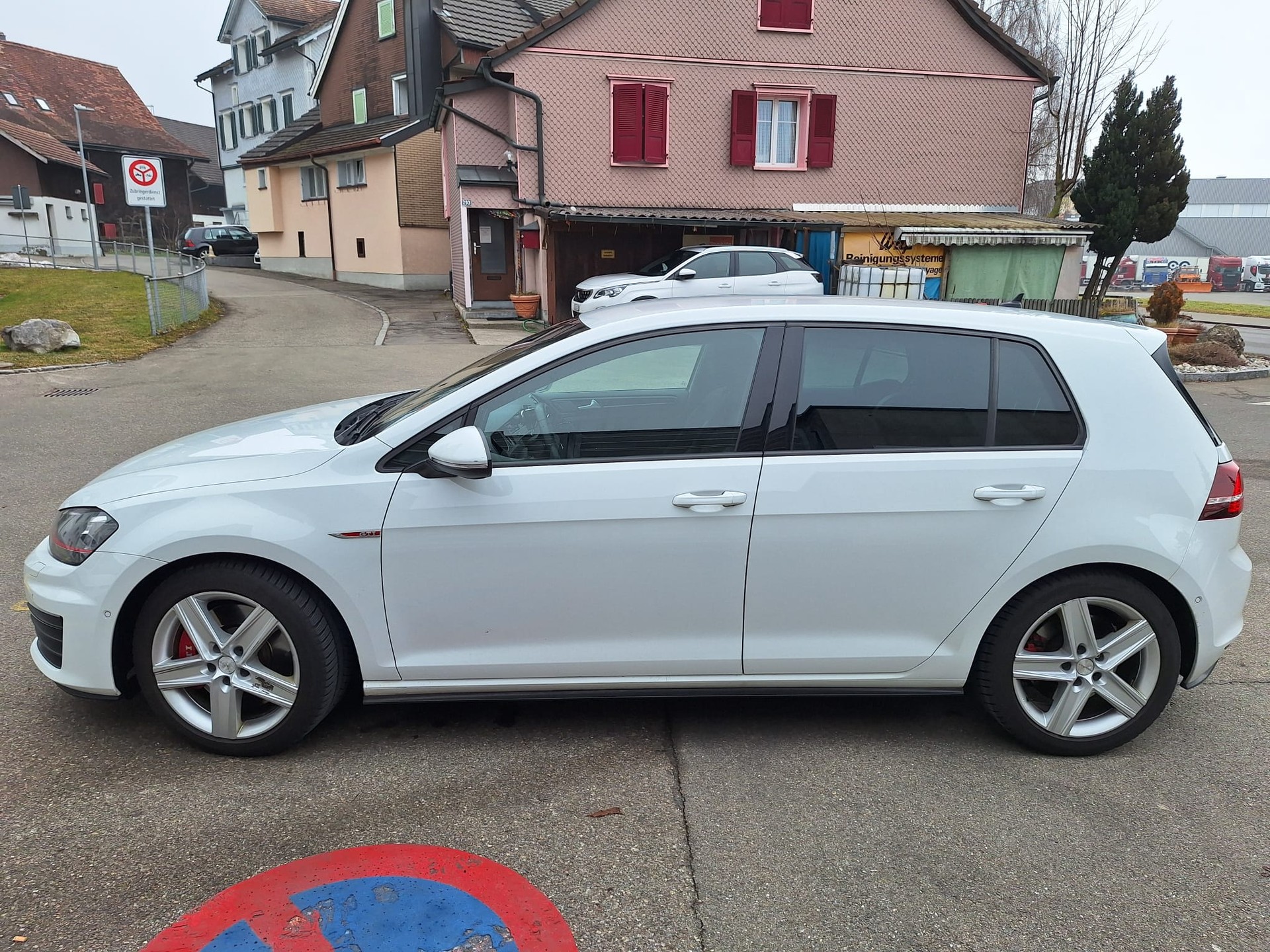VW Golf 2.0 TSI GTI Performance DSG-image-5