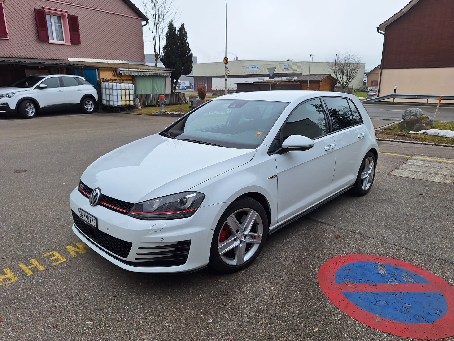 VW Golf 2.0 TSI GTI Performance DSG-image-0