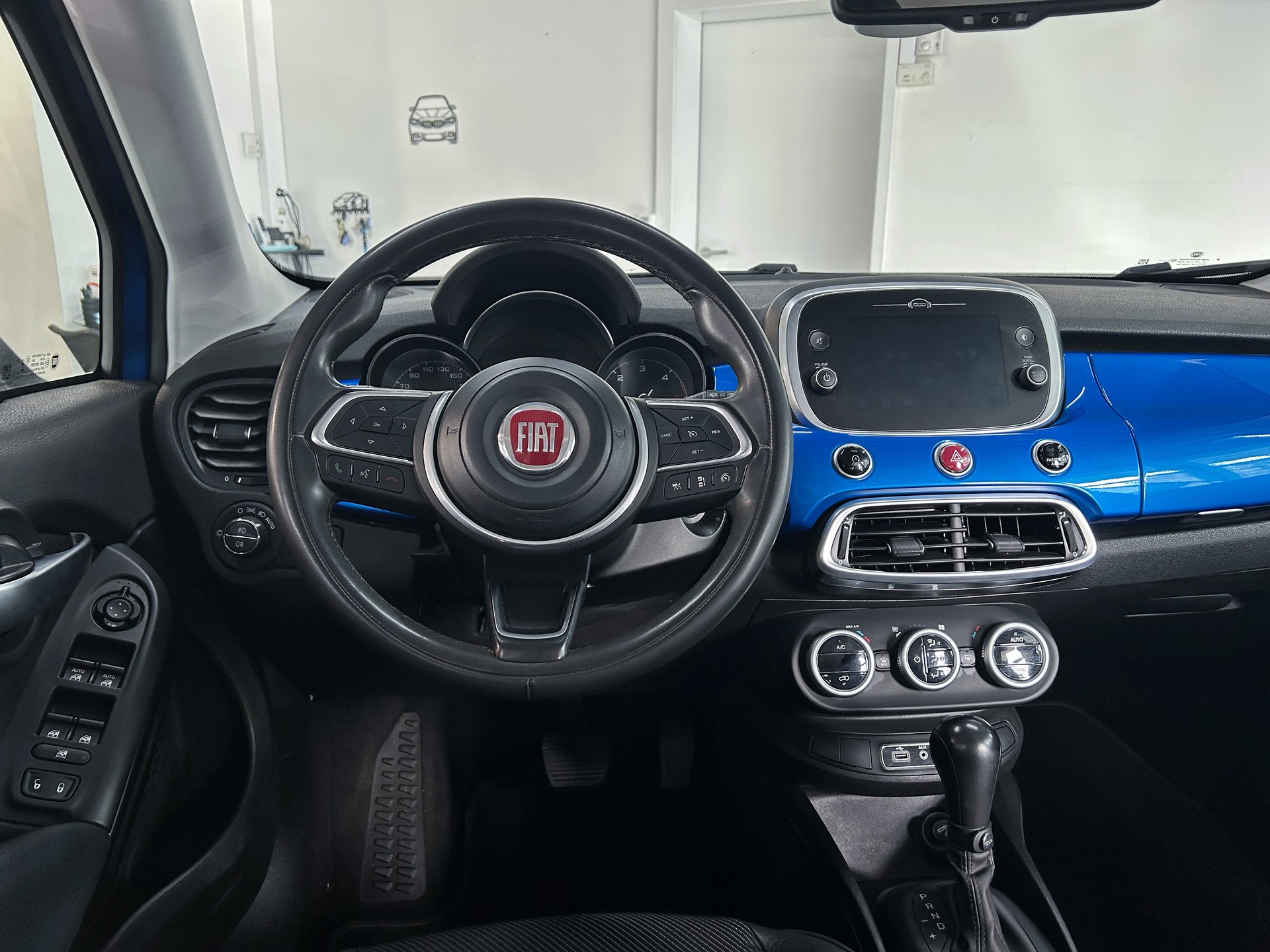 FIAT 500X 2.0MJ Cross 4x4 Automatic-image-10