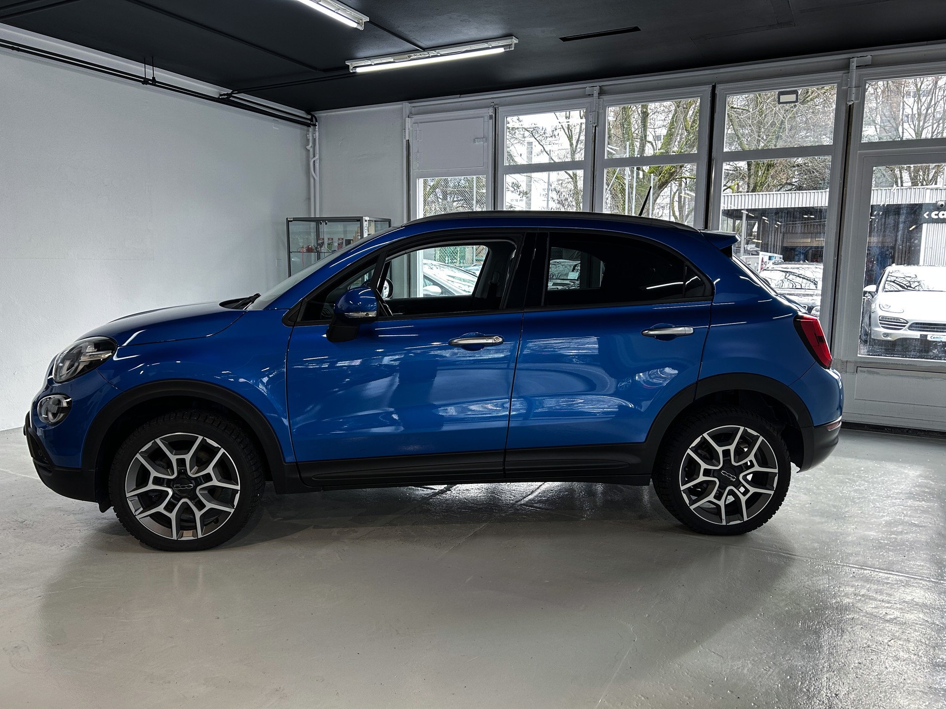 FIAT 500X 2.0MJ Cross 4x4 Automatic-image-4