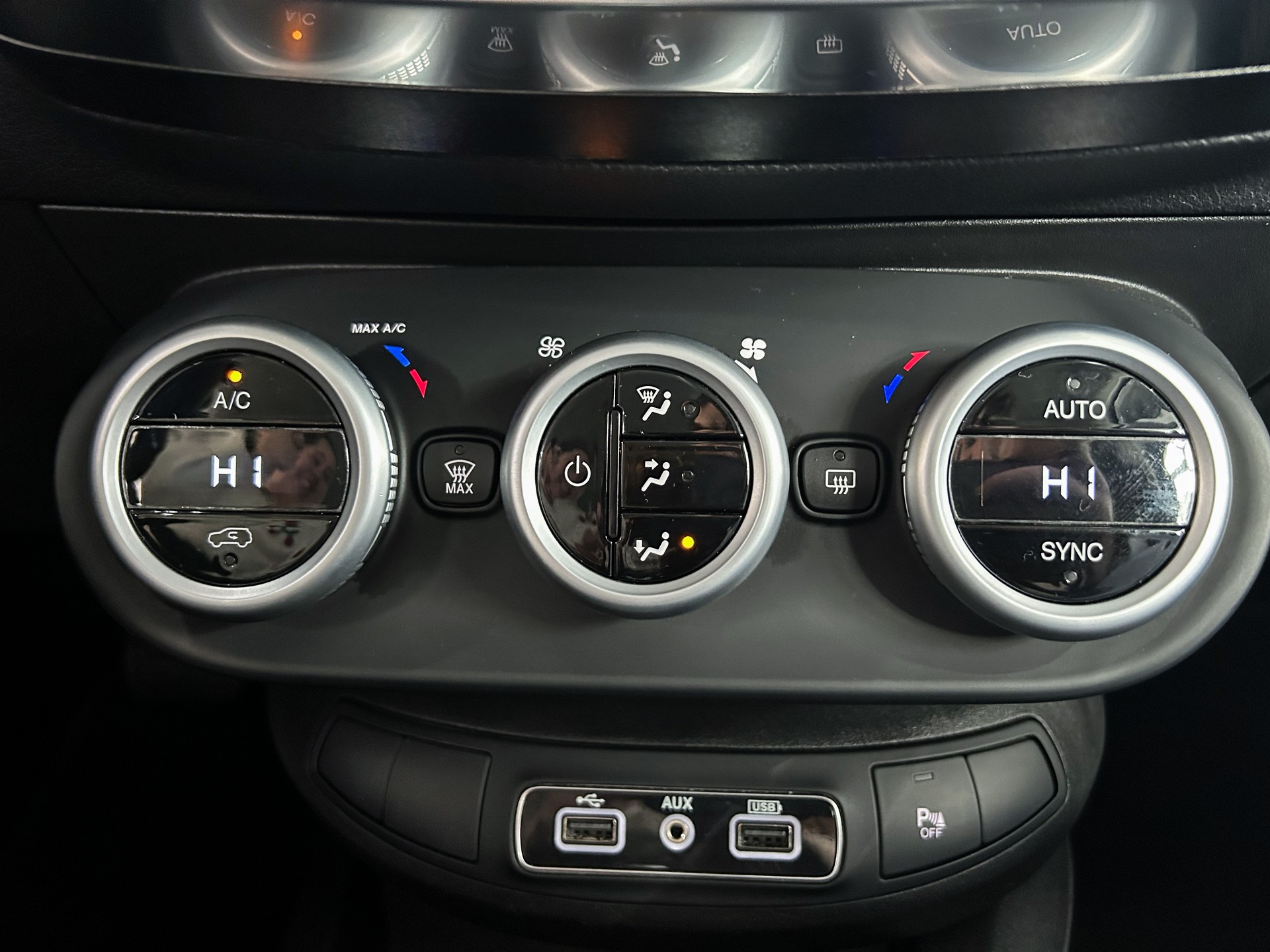 FIAT 500X 2.0MJ Cross 4x4 Automatic-image-18