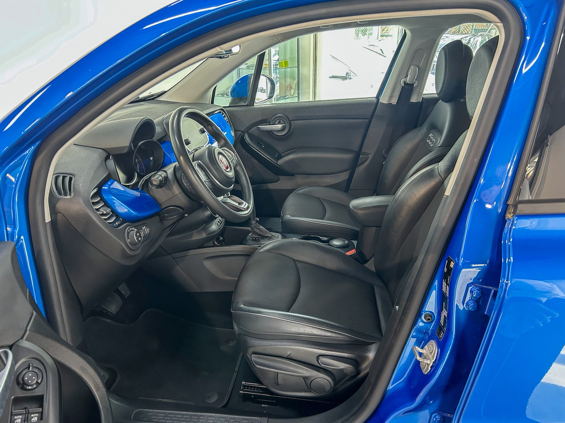 FIAT 500X 2.0MJ Cross 4x4 Automatic-image-8