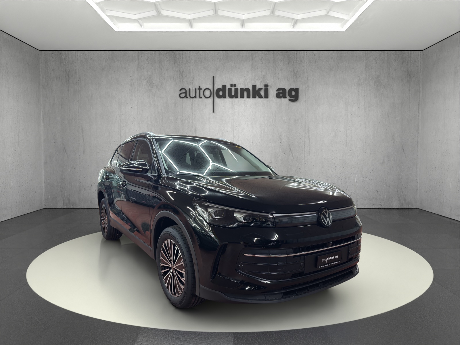 VW Tiguan 2.0 TSI DSG United 4Motion-image-5