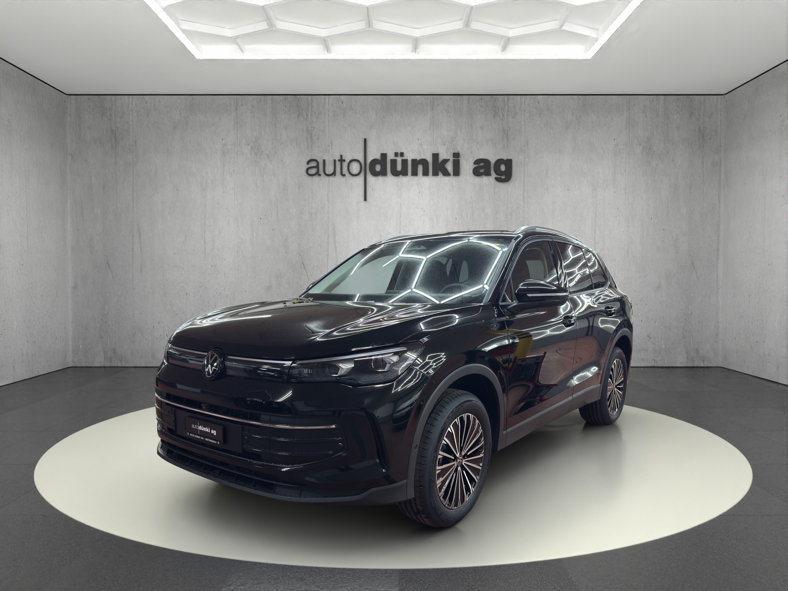 VW Tiguan 2.0 TSI DSG United 4Motion-image-0