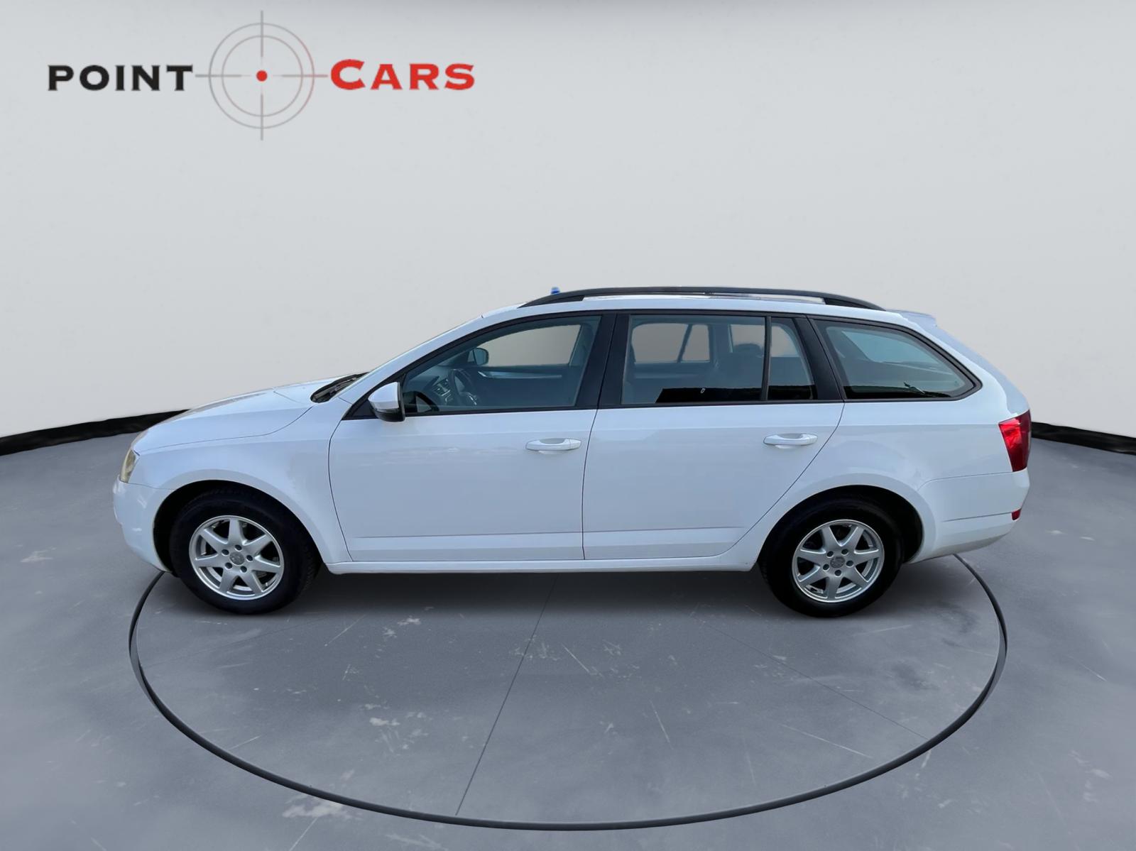 SKODA Octavia Combi 1.6 TDI Ambition 4x4-image-1