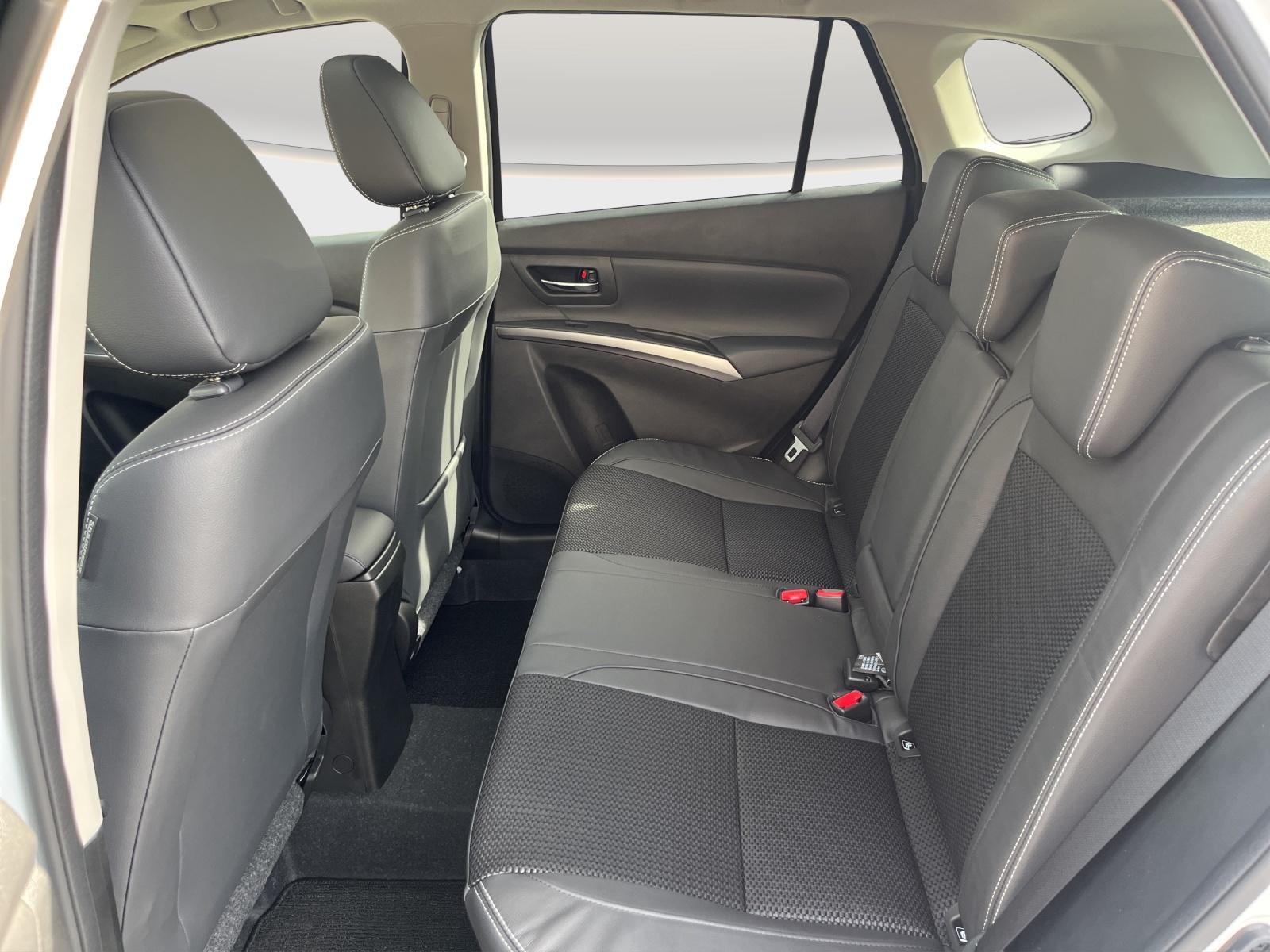 SUZUKI S-Cross 1.5 Piz Sulai Top Hybrid 4x4-image-13