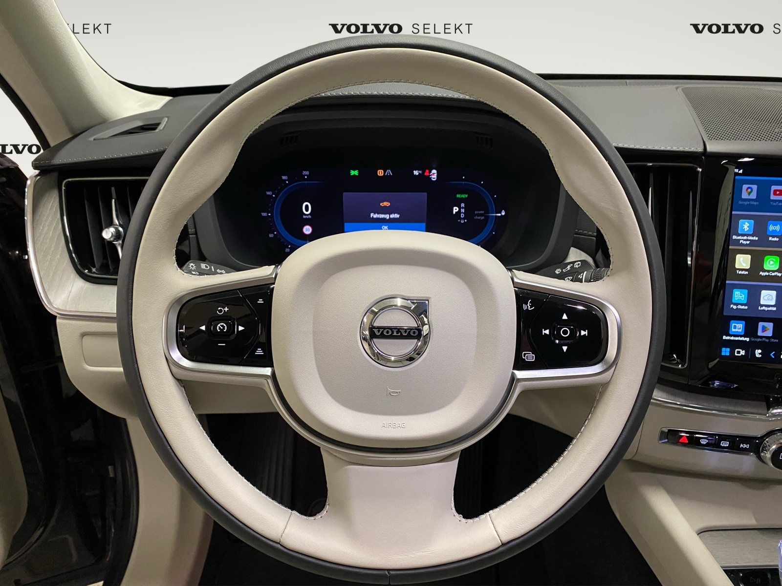 VOLVO XC60 2.0 T6 TE Ultimate Dark eAWD-image-7