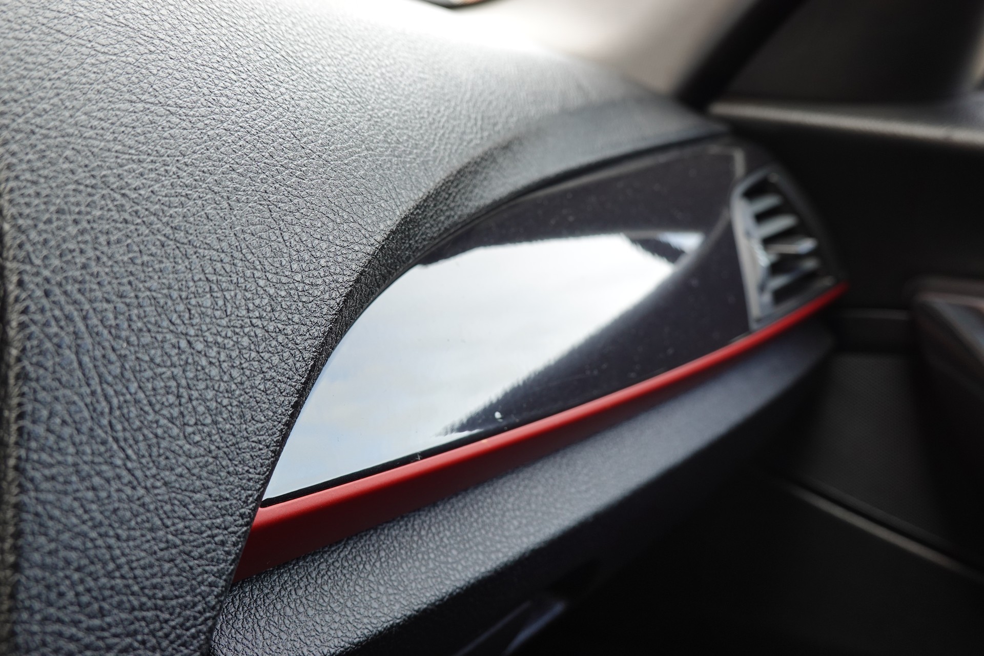 BMW 116i Sport Line - "Service à jour * Aide au stationnement arrière * Sport Line * Drive Select * Tempomat"-image-18