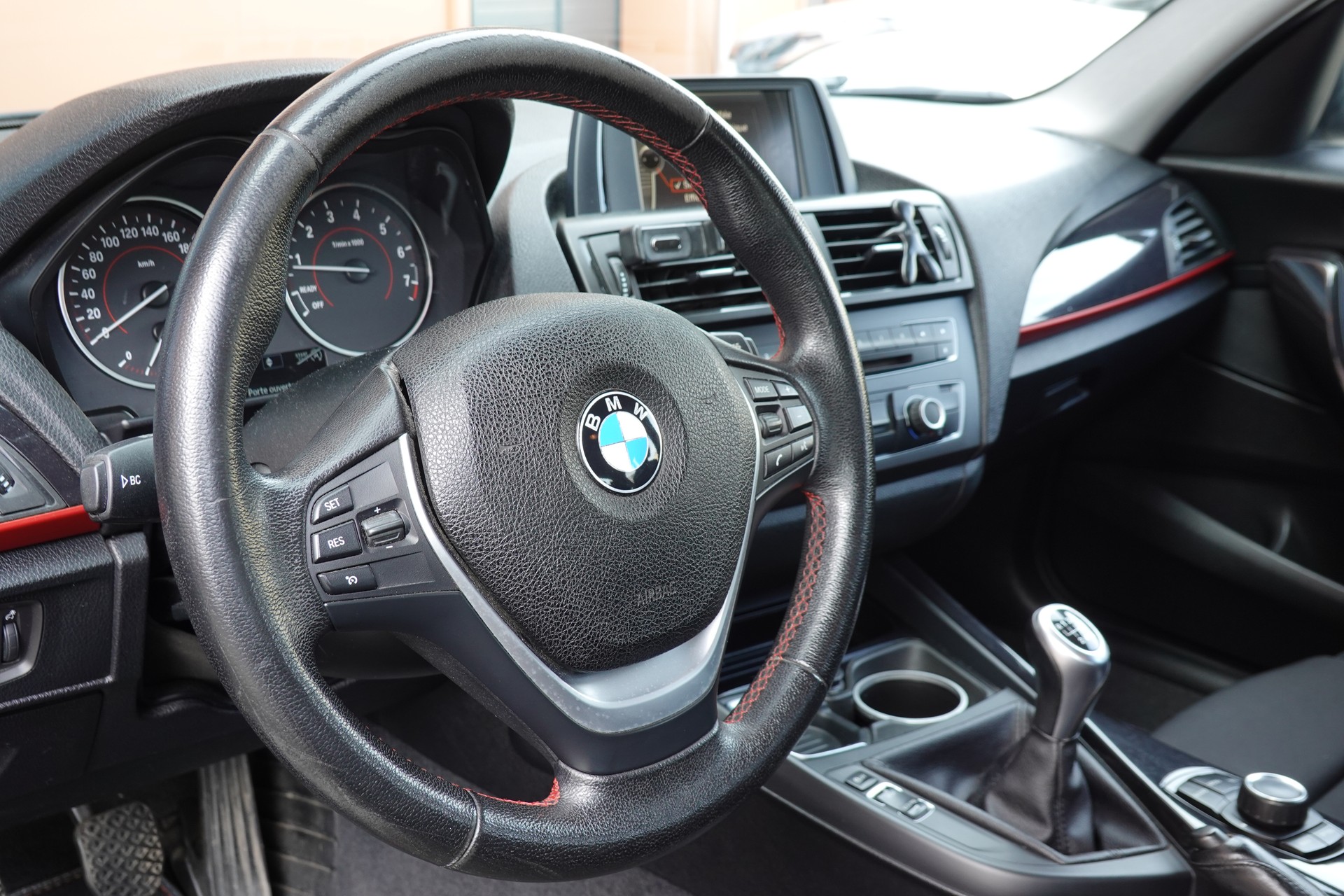 BMW 116i Sport Line - "Service à jour * Aide au stationnement arrière * Sport Line * Drive Select * Tempomat"-image-7