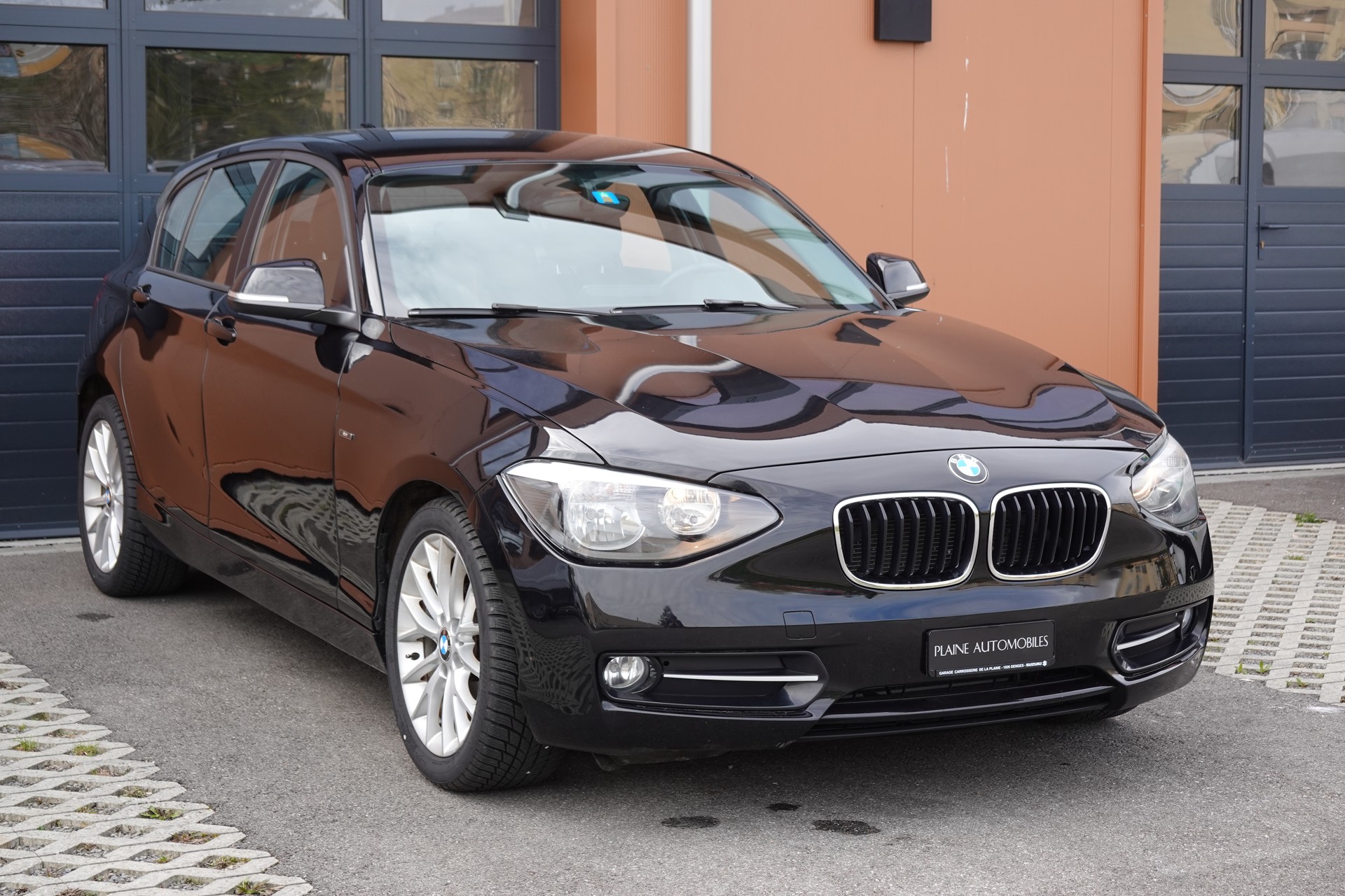 BMW 116i Sport Line - "Service à jour * Aide au stationnement arrière * Sport Line * Drive Select * Tempomat"-image-1
