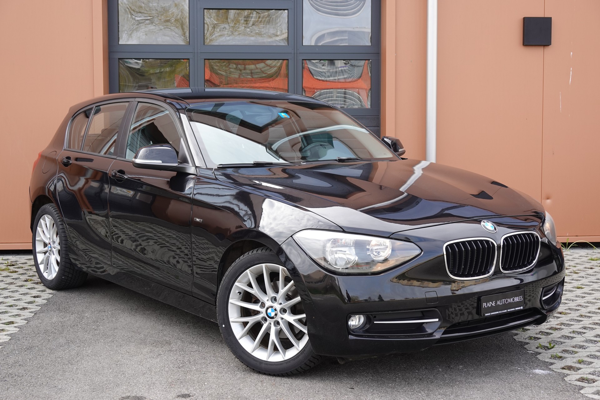 BMW 116i Sport Line - "Service à jour * Aide au stationnement arrière * Sport Line * Drive Select * Tempomat"-image-0