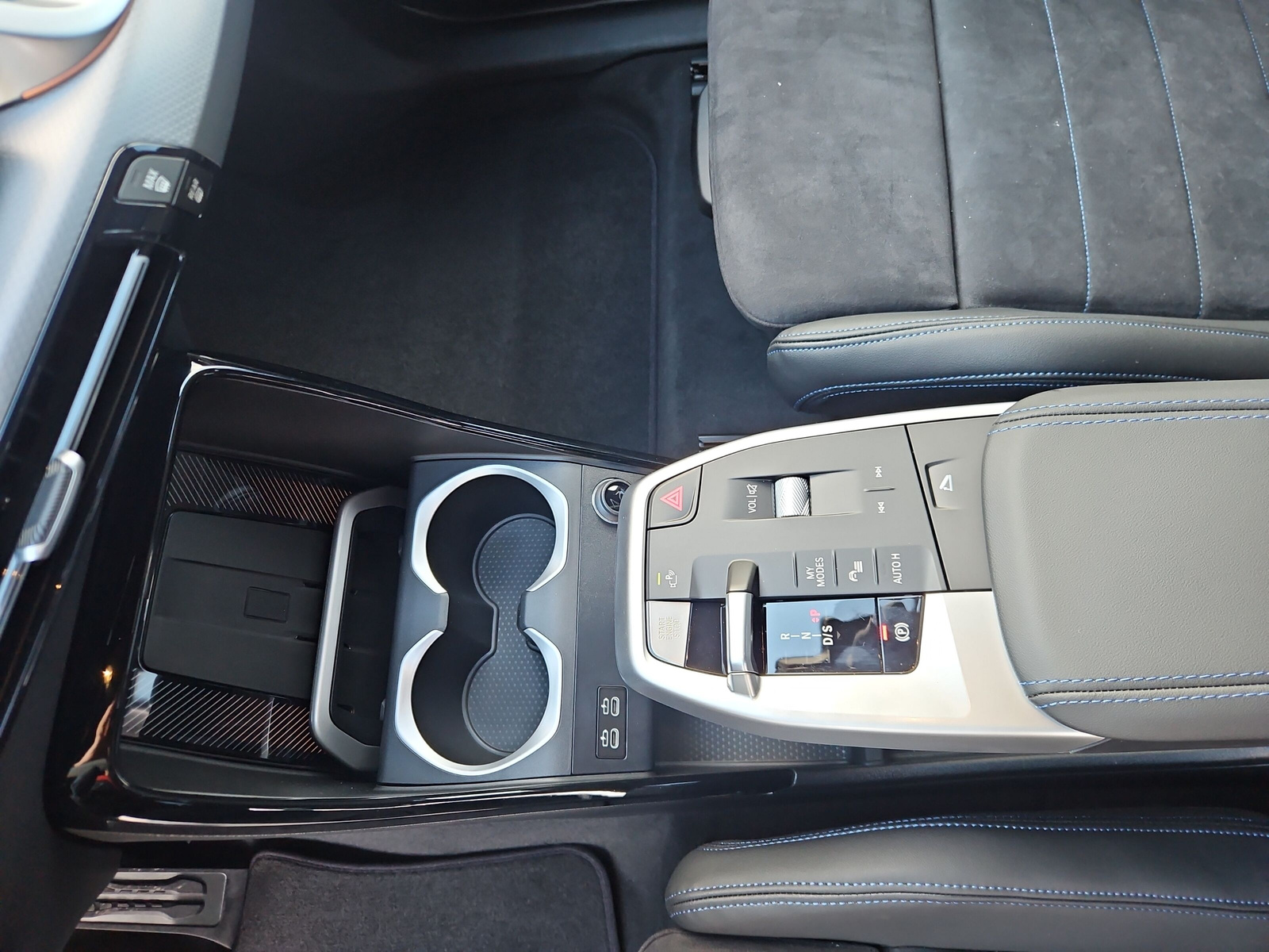 BMW X1 xDrive M35i-image-23
