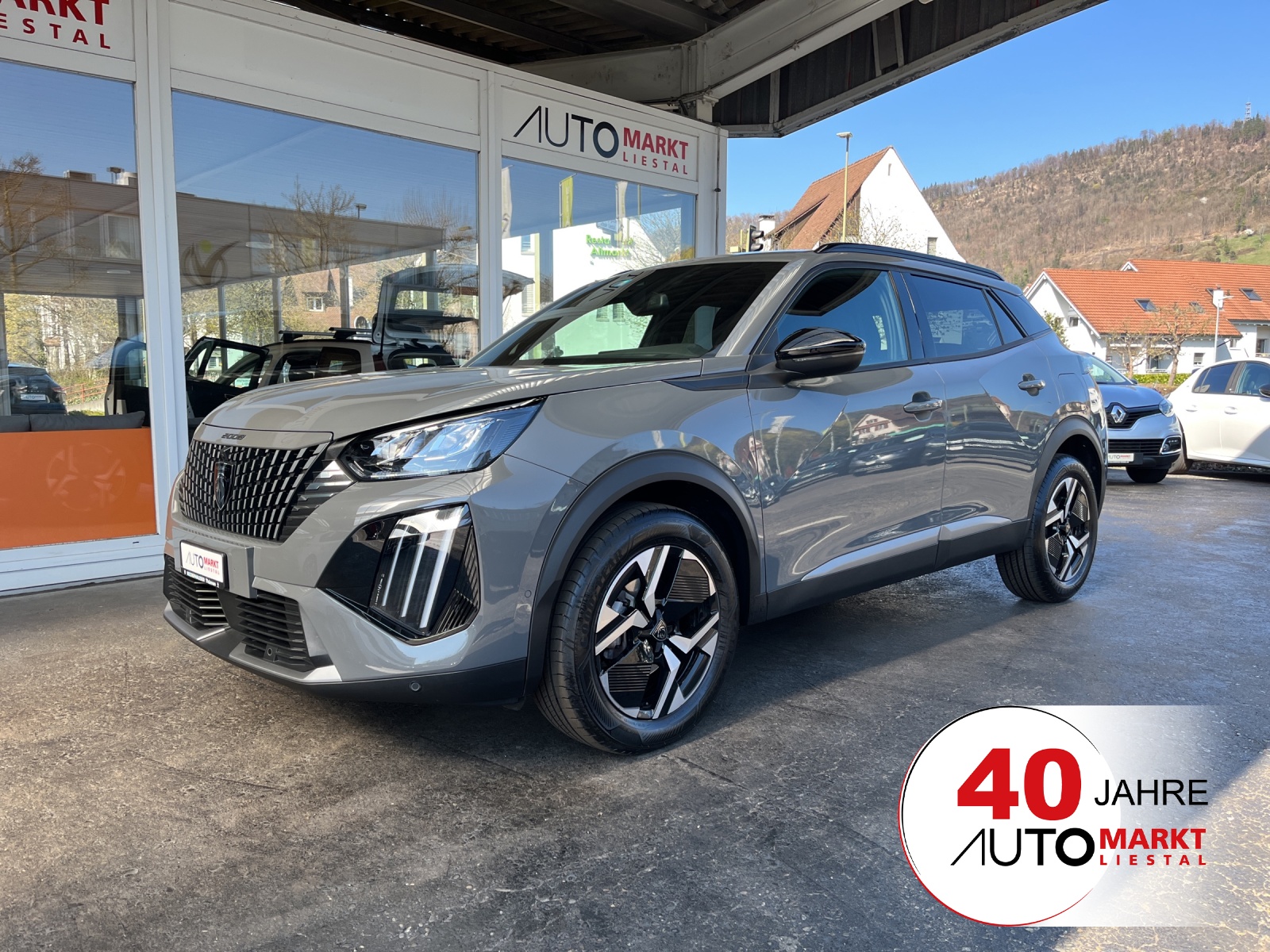 PEUGEOT 2008 1.2 PureTech Allure-image-0