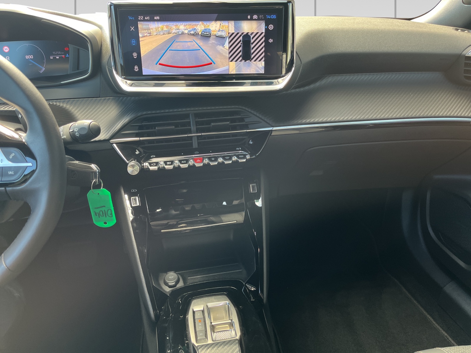 PEUGEOT 2008 1.2 PureTech Allure-image-10
