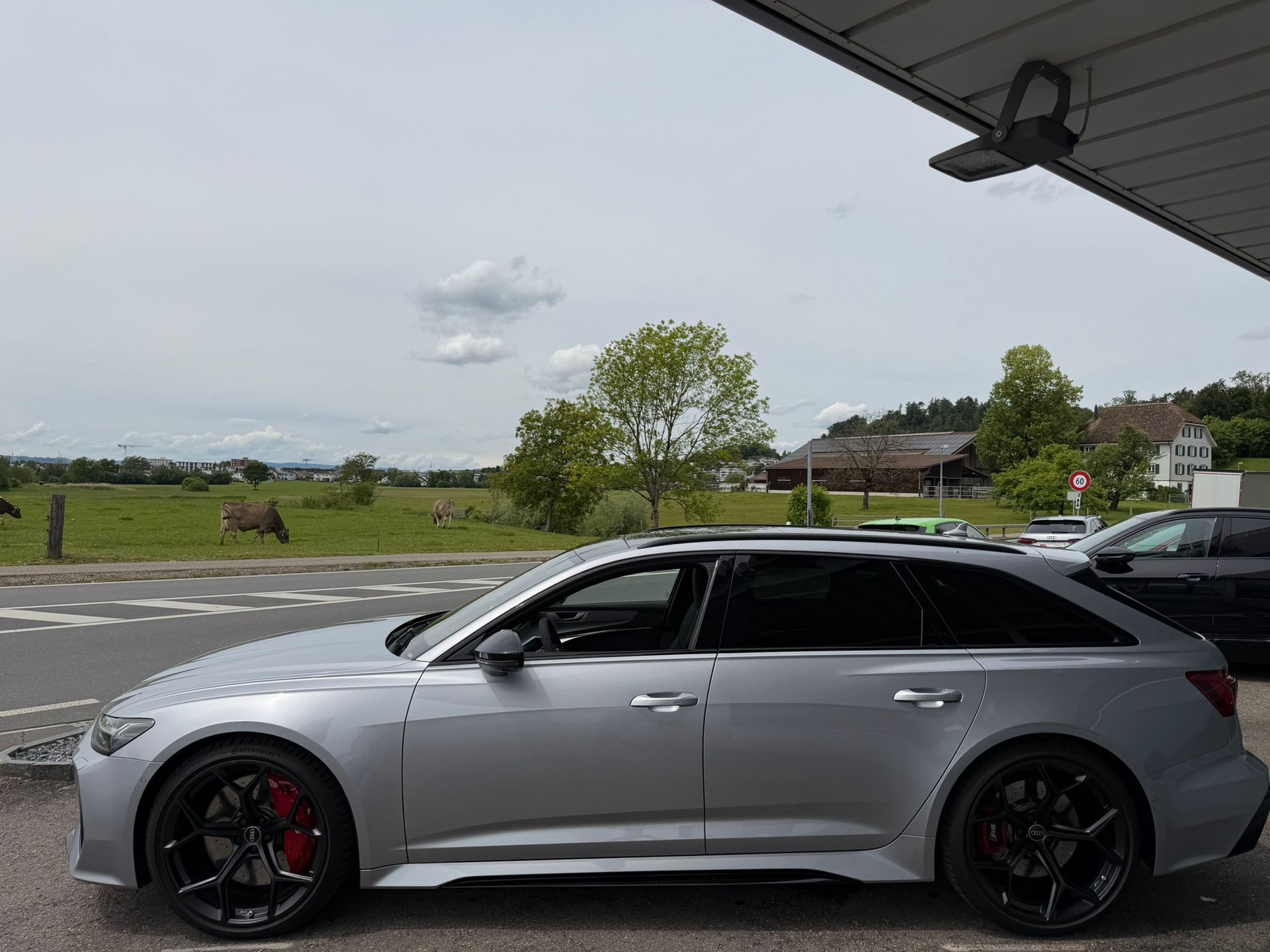 AUDI RS6 Avant 4.0 TFSI V8 Performance quattro-image-4