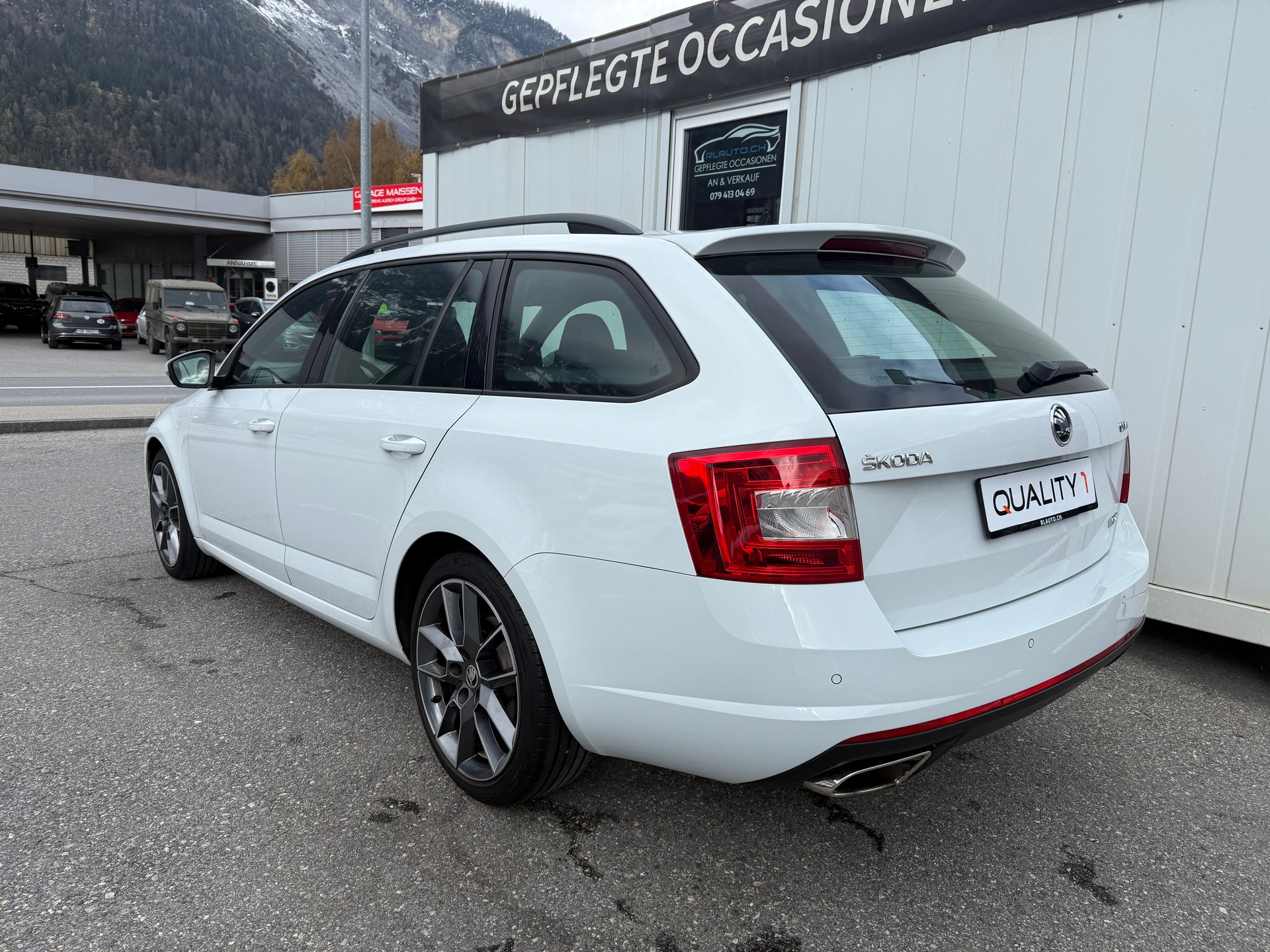 SKODA Octavia Combi 2.0 TSI RS DSG-image-6