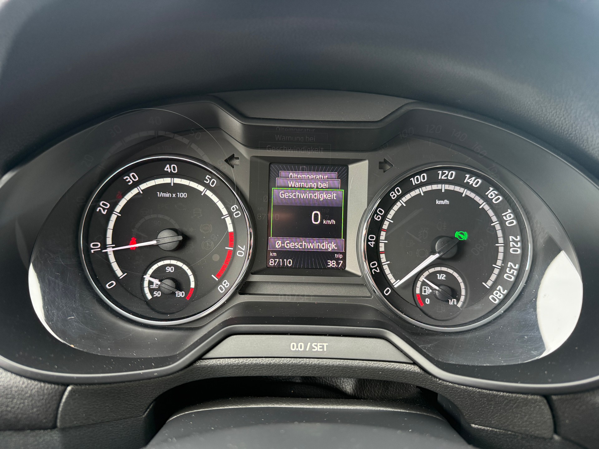SKODA Octavia Combi 2.0 TSI RS DSG-image-20