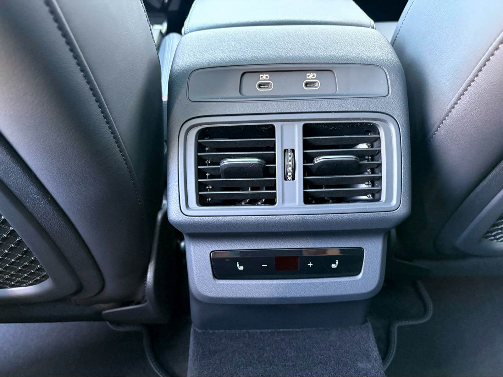 AUDI SQ5 TFSI quattro S-tronic-image-13