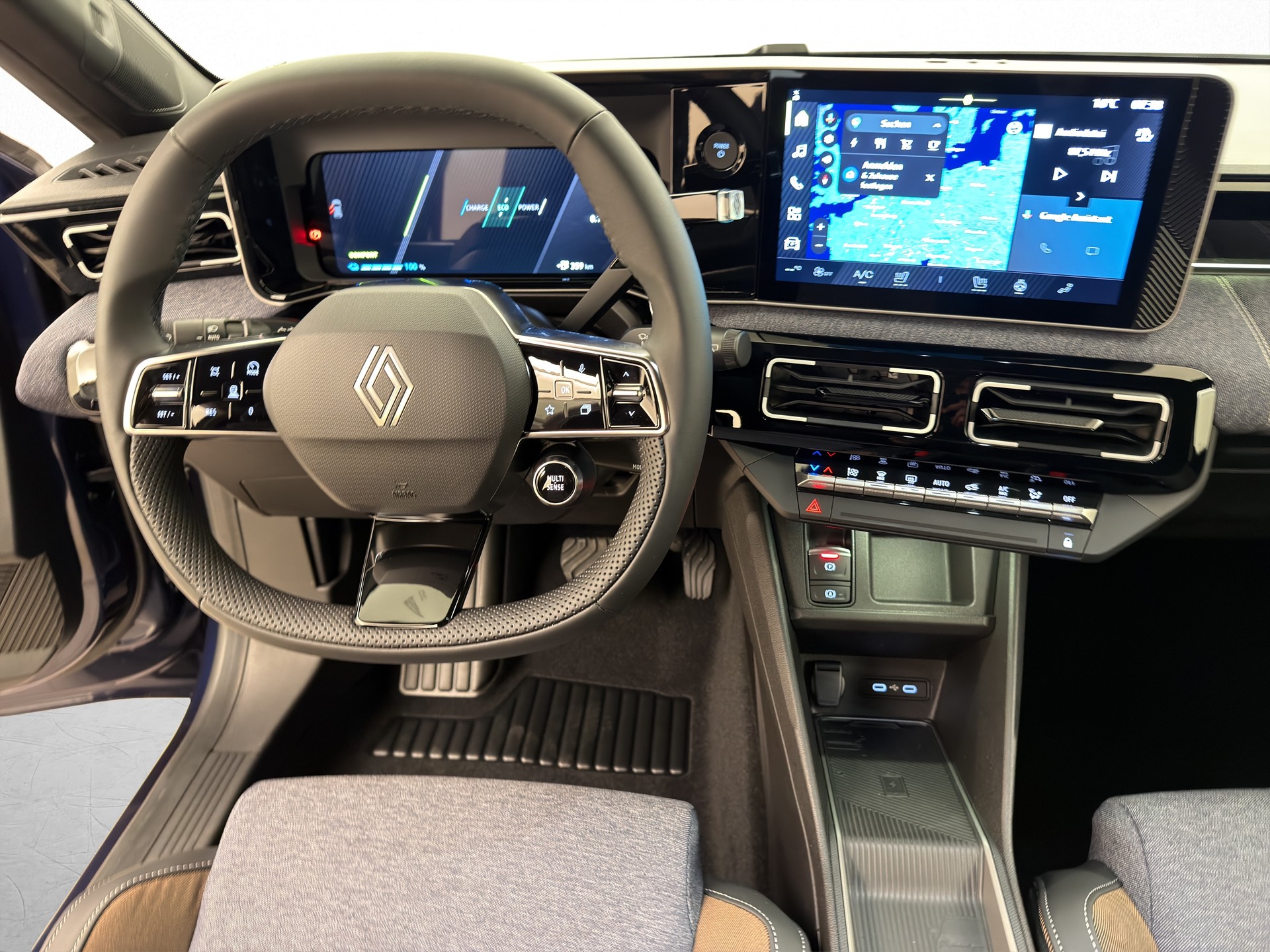 RENAULT R5 E-Tech Comfort Range techno-image-6