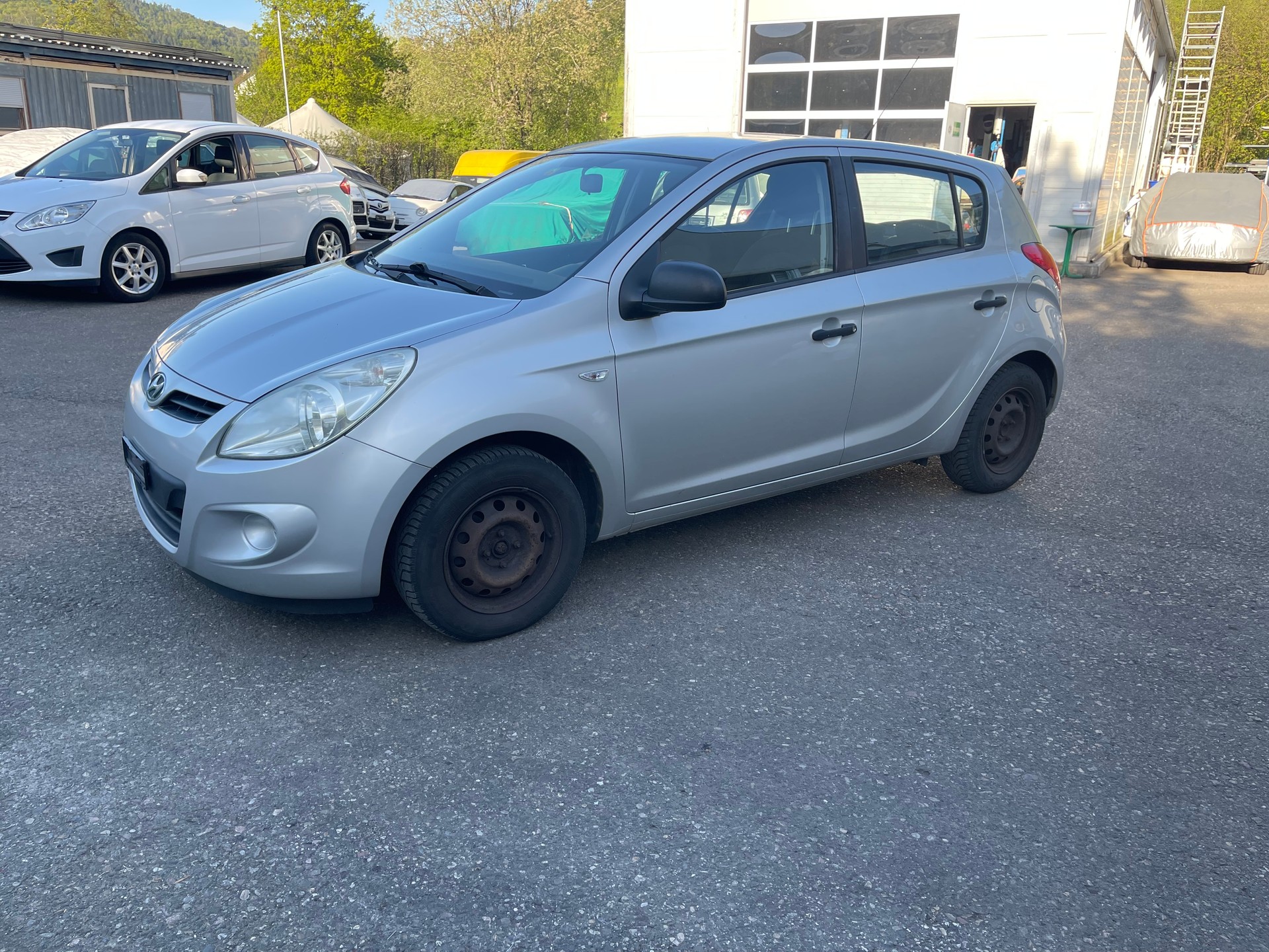 HYUNDAI i20 1.4 Style ab Kontrolle-Mfk-Expertise-image-11