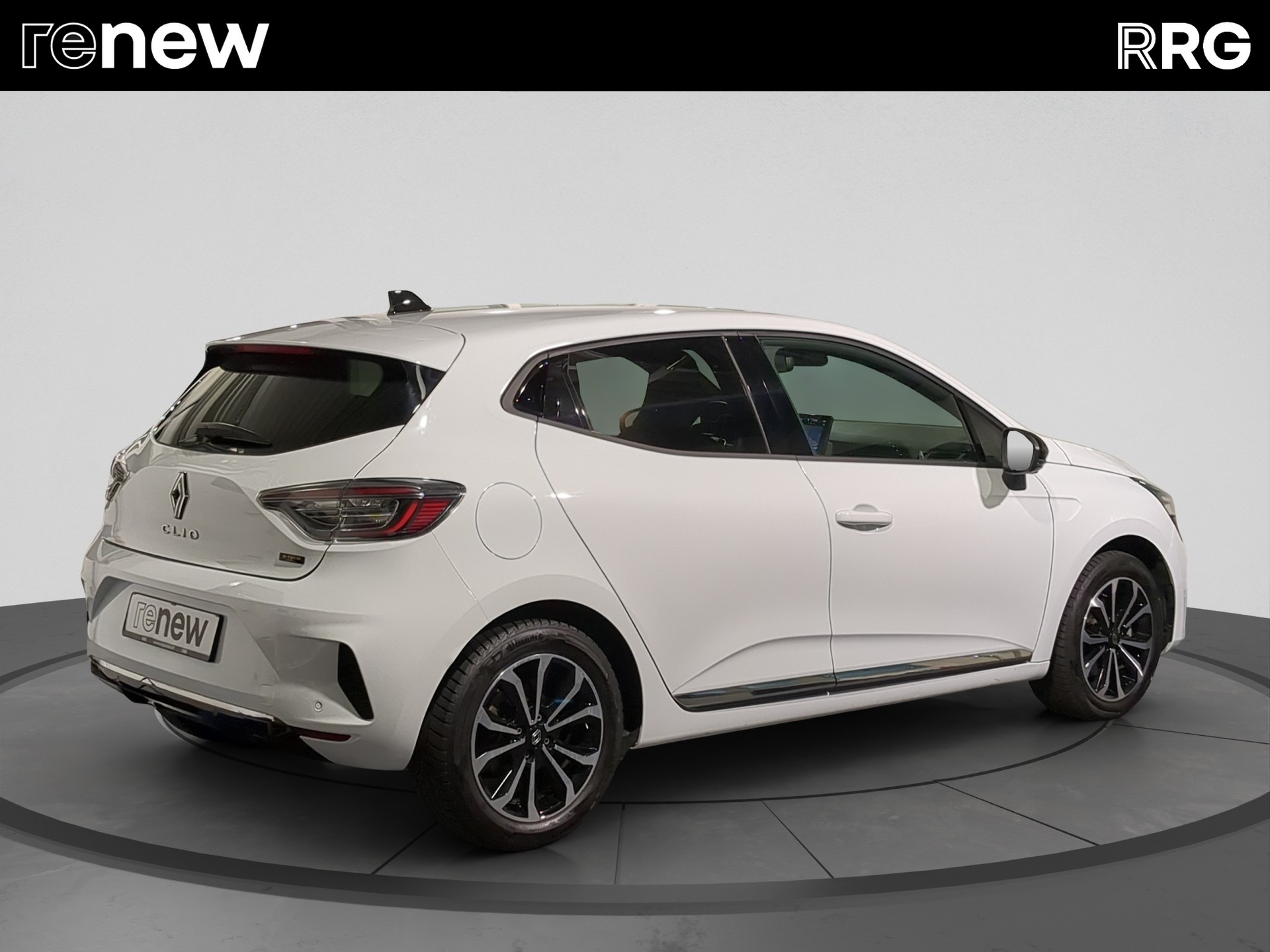 RENAULT Clio 1.6 E-Tech Techno-image-2