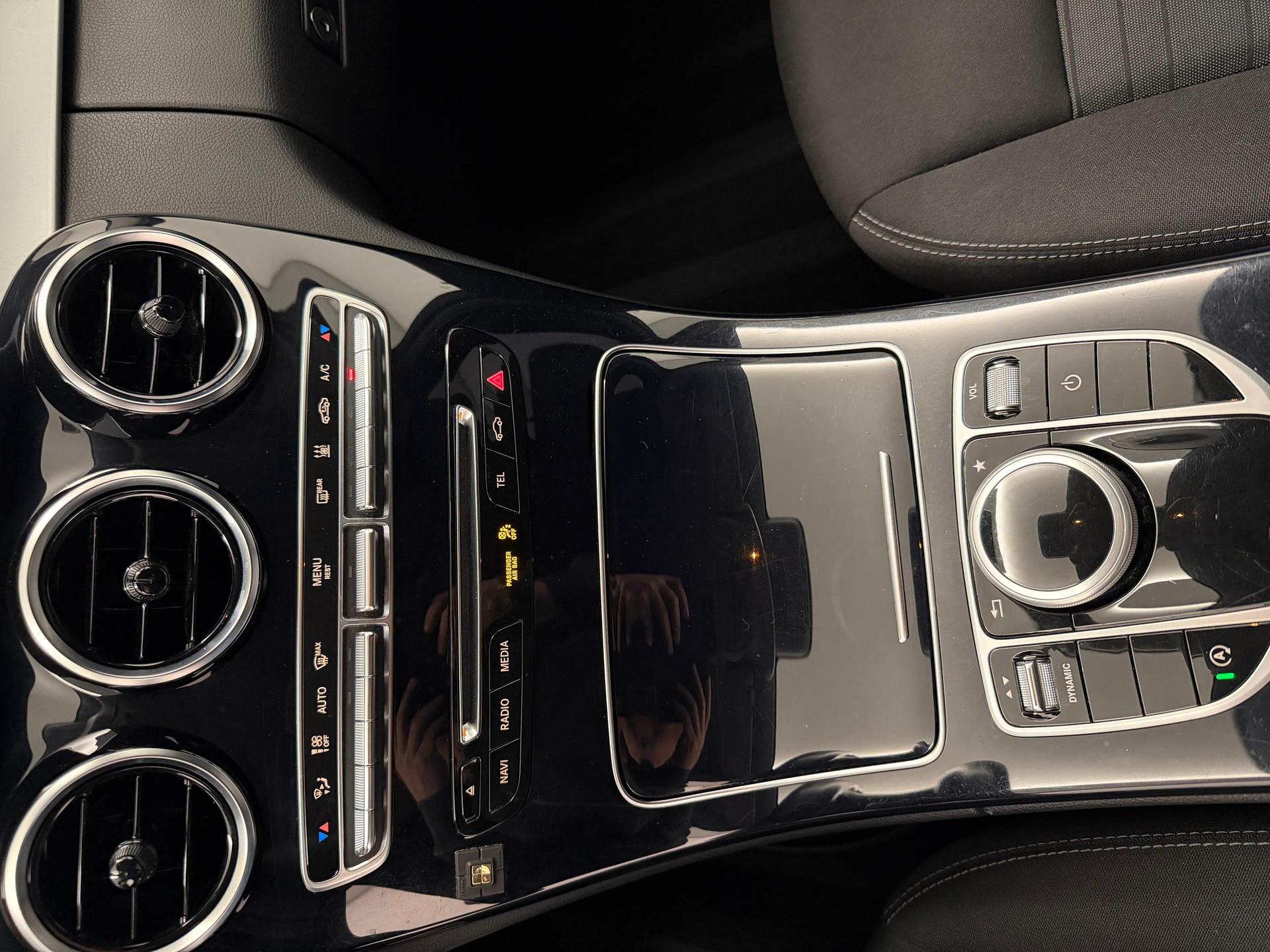 MERCEDES-BENZ C 200 Avantgarde Kombi-image-19