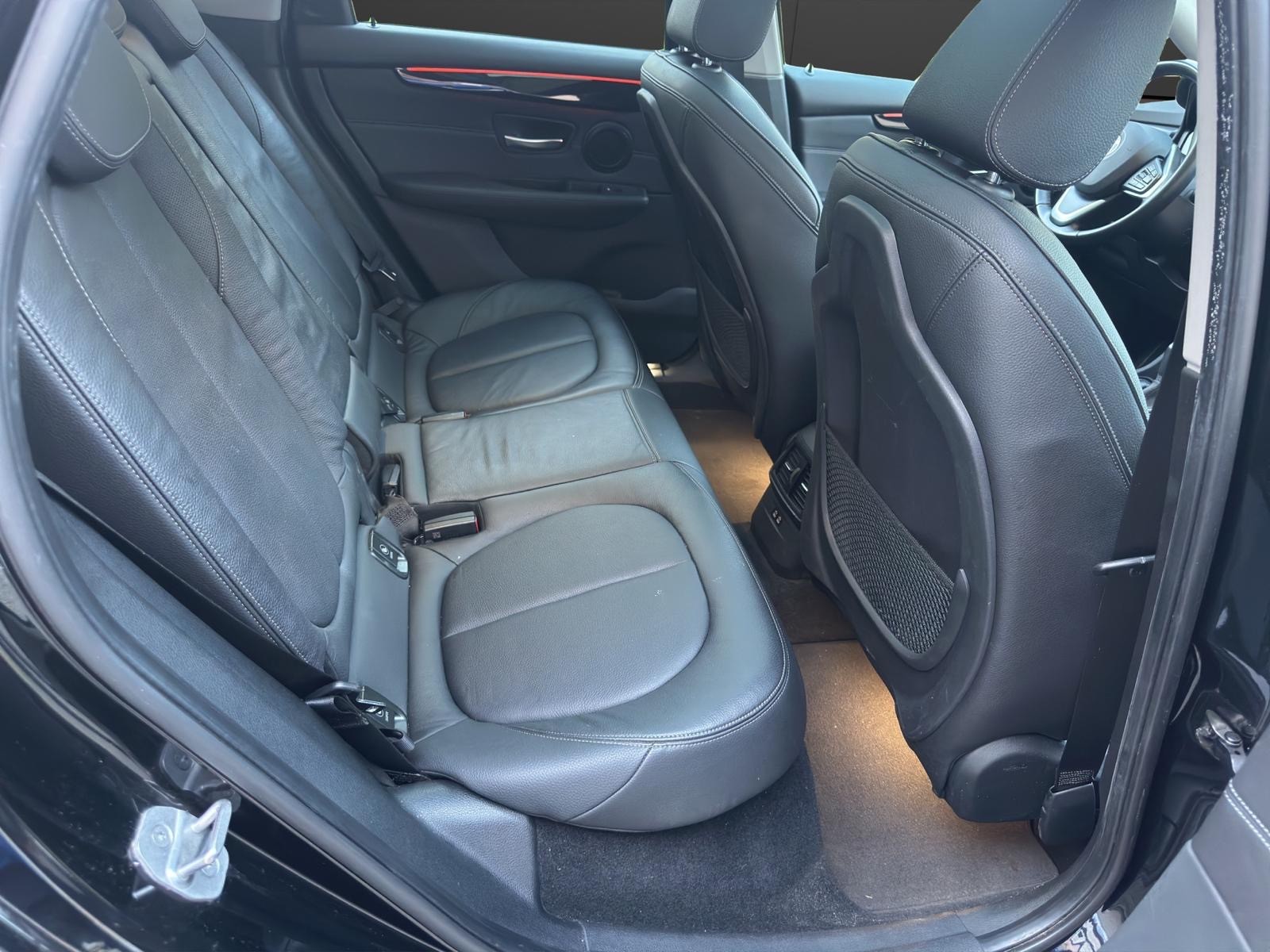 BMW 225xe iPerformance Active Tourer Sport Line Steptronic-image-12