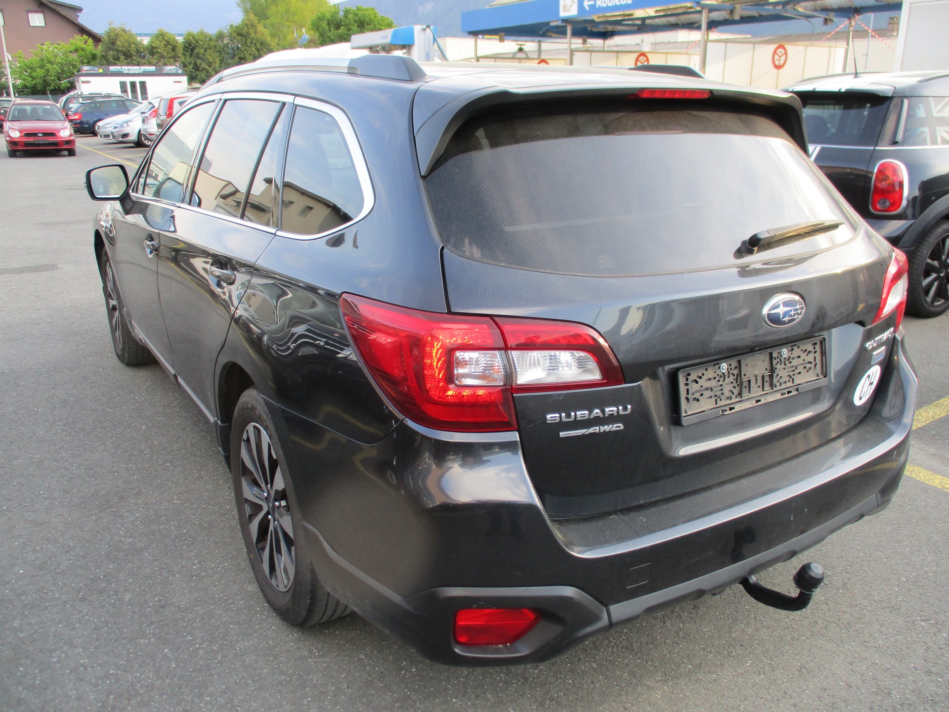 SUBARU Outback 2.0D Swiss AWD Lineartronic-image-4