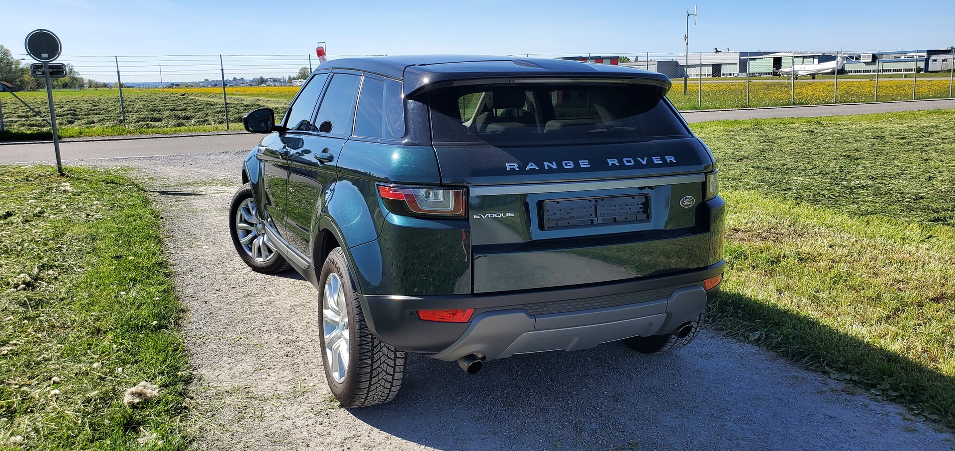 LAND ROVER Range Rover Evoque 2.0 TD4 SE AT9, gepfl. FZ. mit guter Ausstattung-image-7