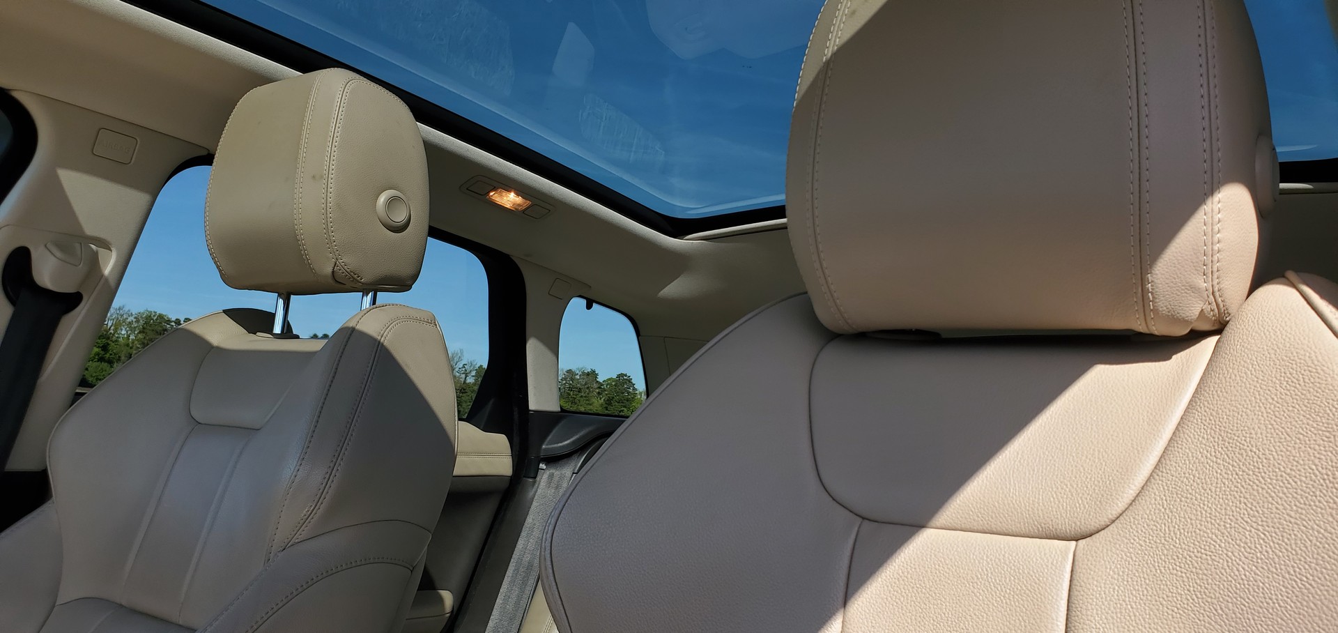 LAND ROVER Range Rover Evoque 2.0 TD4 SE AT9, gepfl. FZ. mit guter Ausstattung-image-4