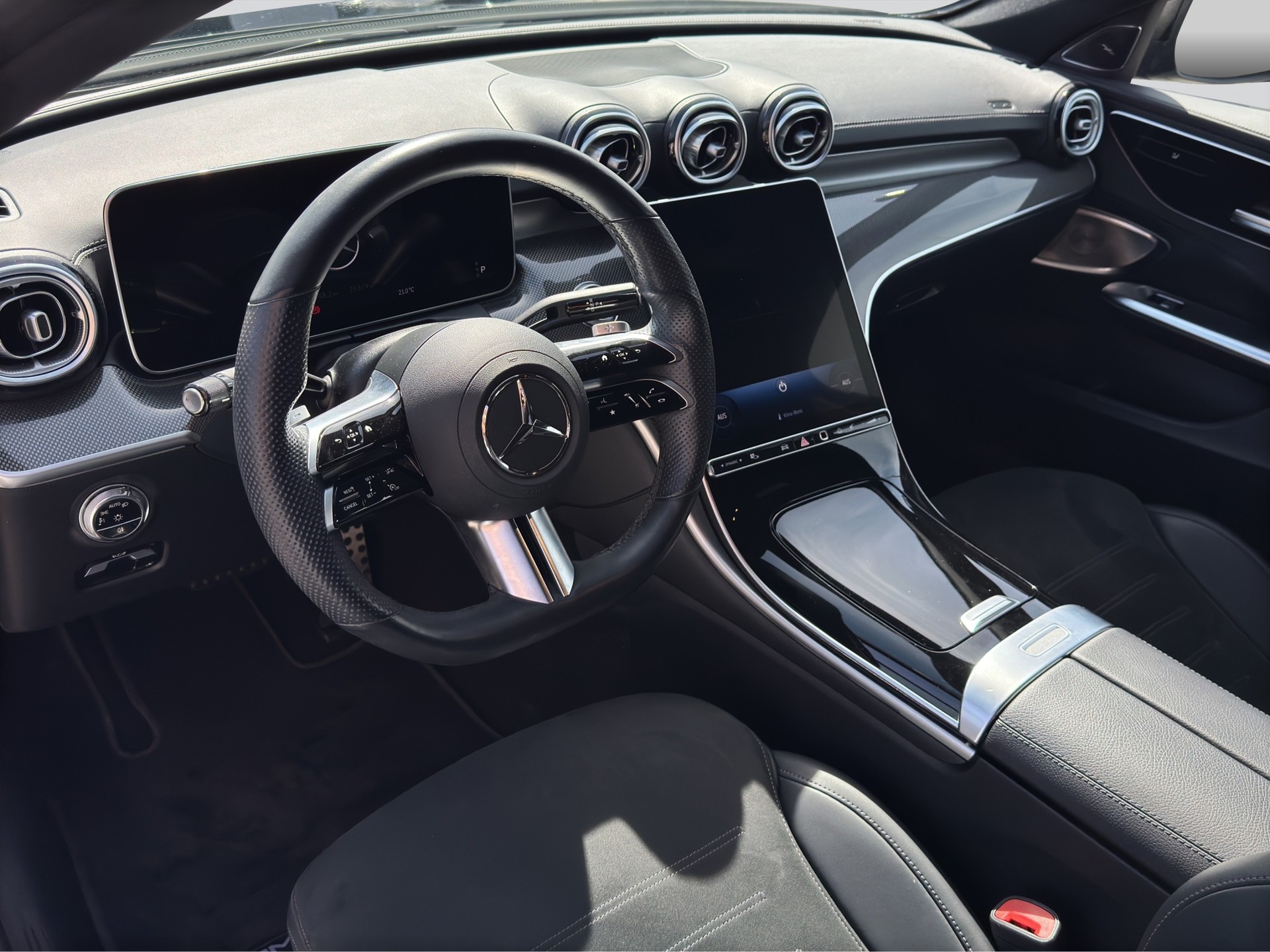 MERCEDES-BENZ C 300 4Matic AMG Night 9G-Tronic-image-6