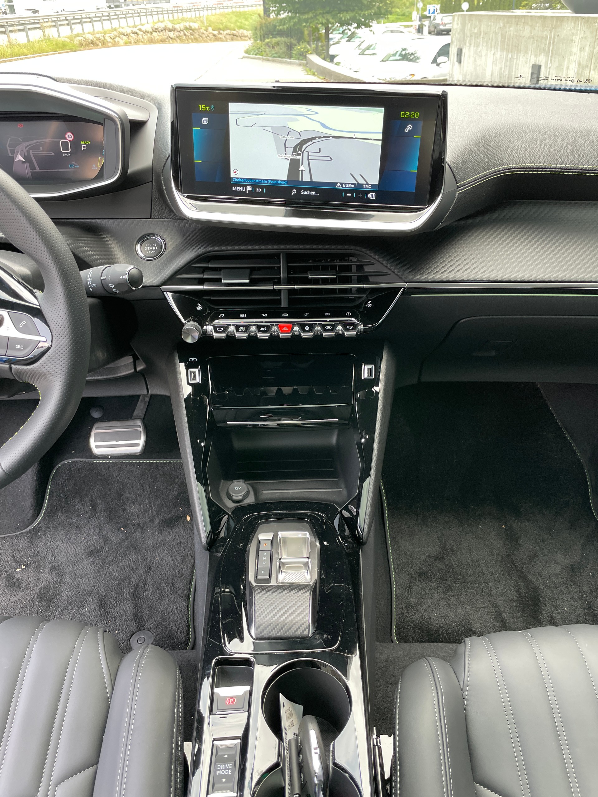 PEUGEOT 2008 e GT Pack-image-21