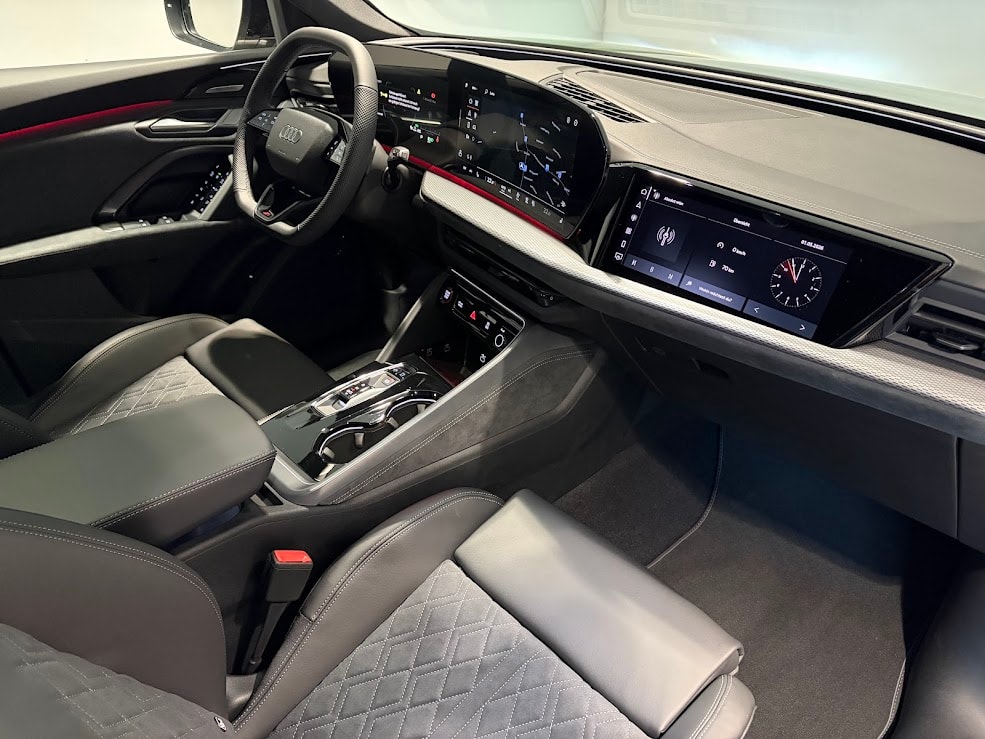 AUDI SQ5 TFSI quattro S-tronic-image-11