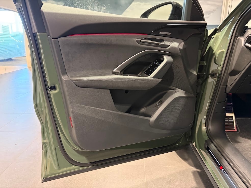 AUDI SQ5 TFSI quattro S-tronic-image-2