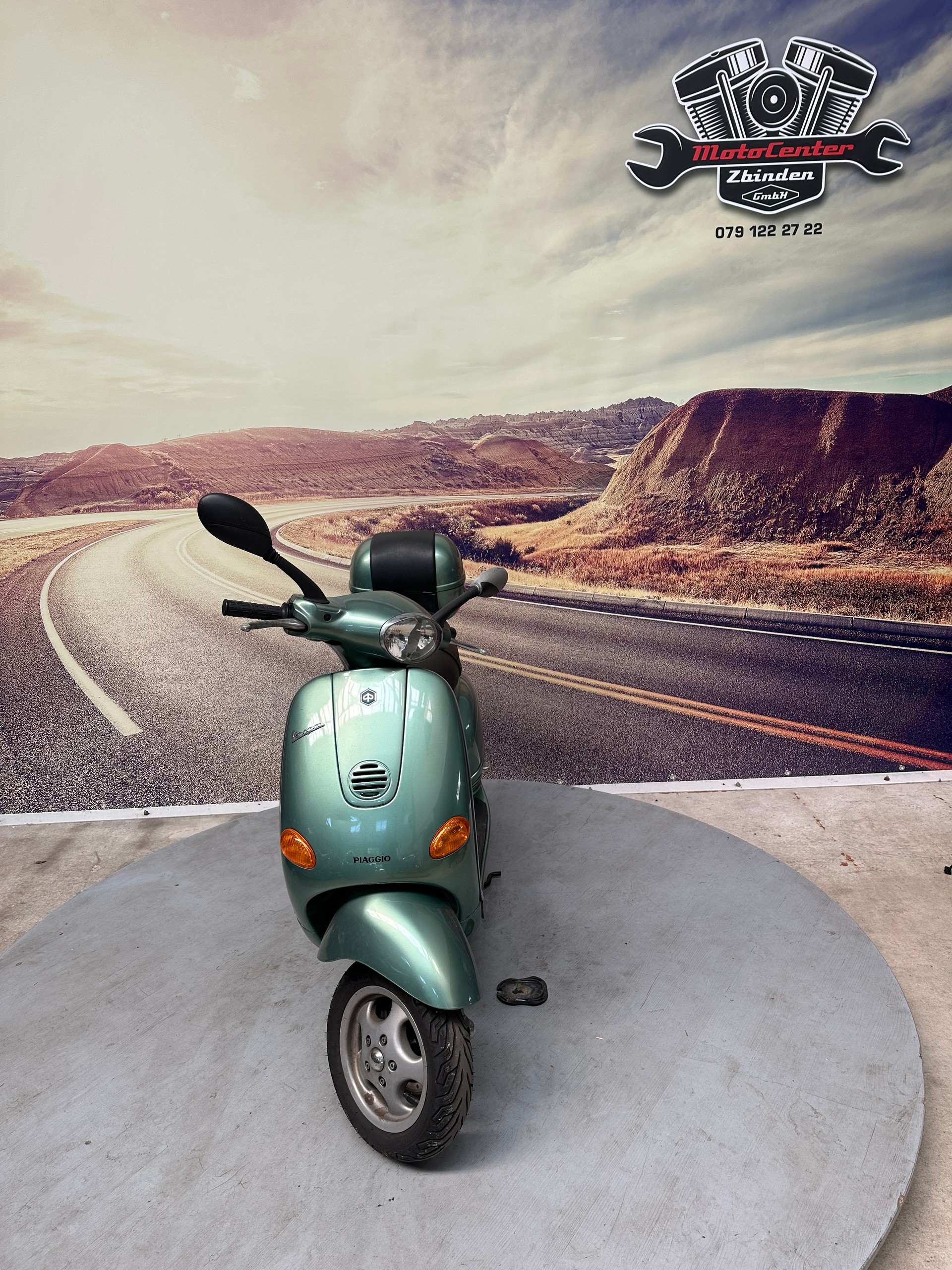 PIAGGIO Vespa 125 ET4 -99-showroom-element-2