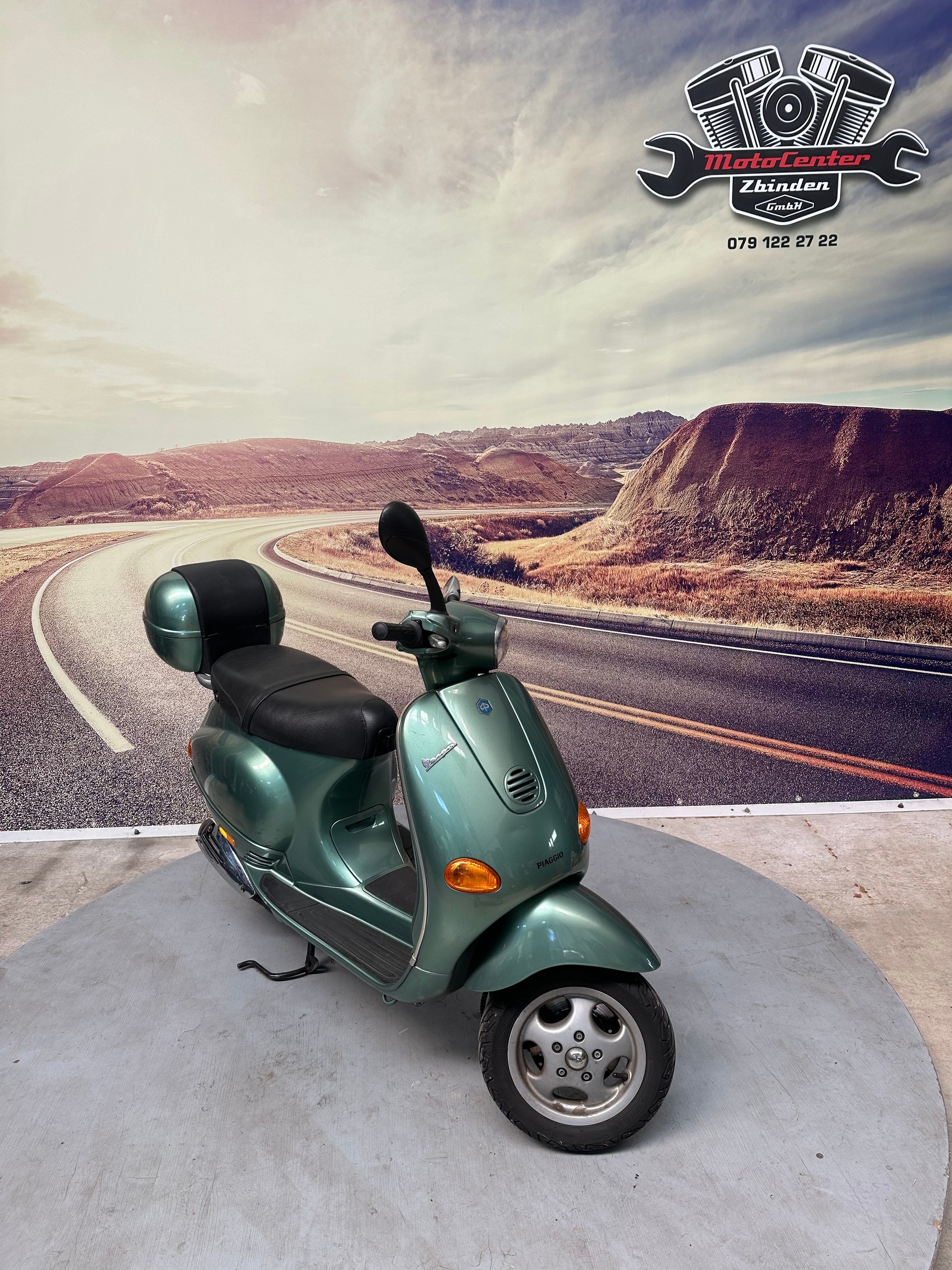 PIAGGIO Vespa 125 ET4 -99-showroom-element-1