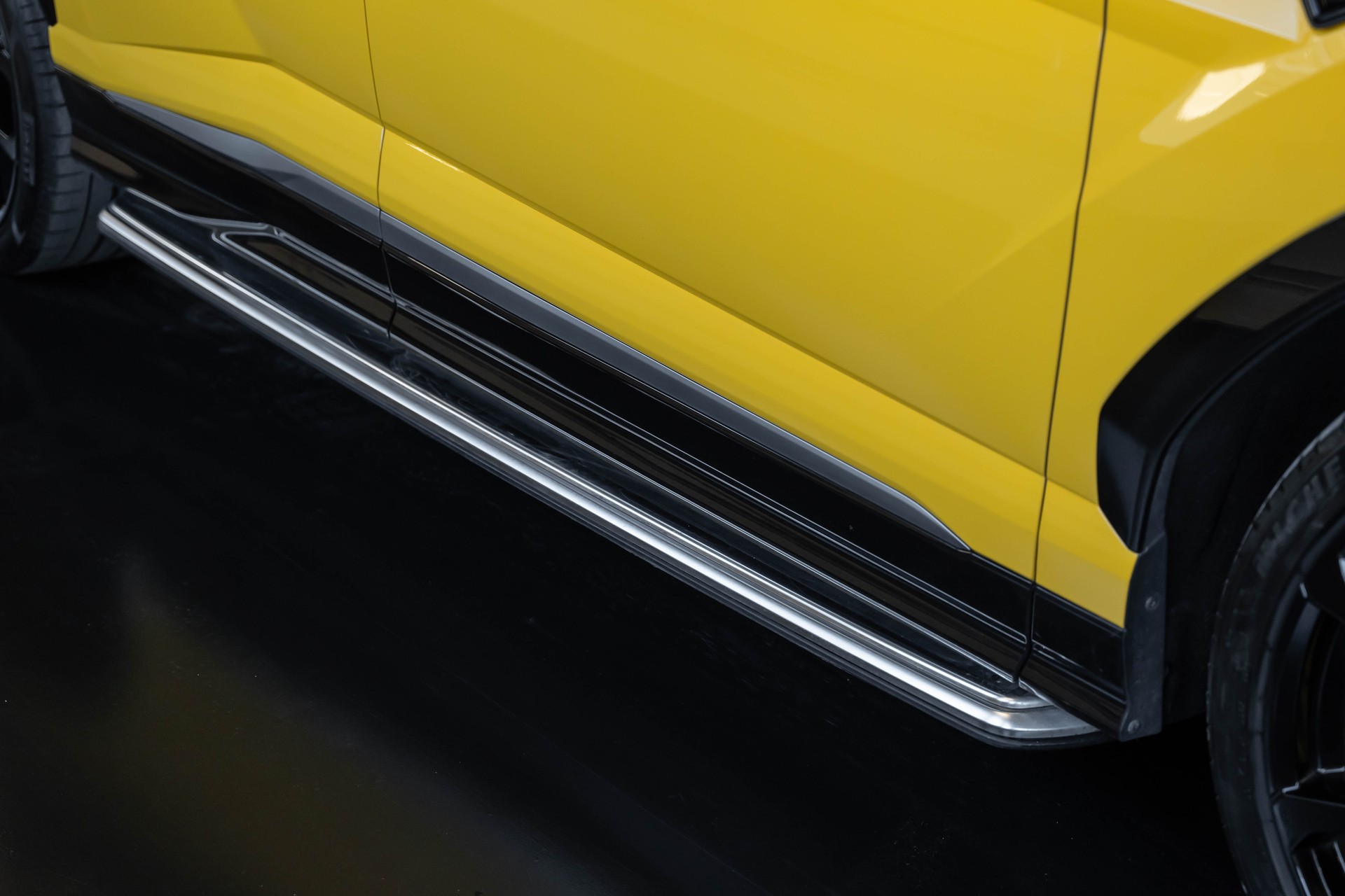 LAMBORGHINI Urus E-Gear-image-45